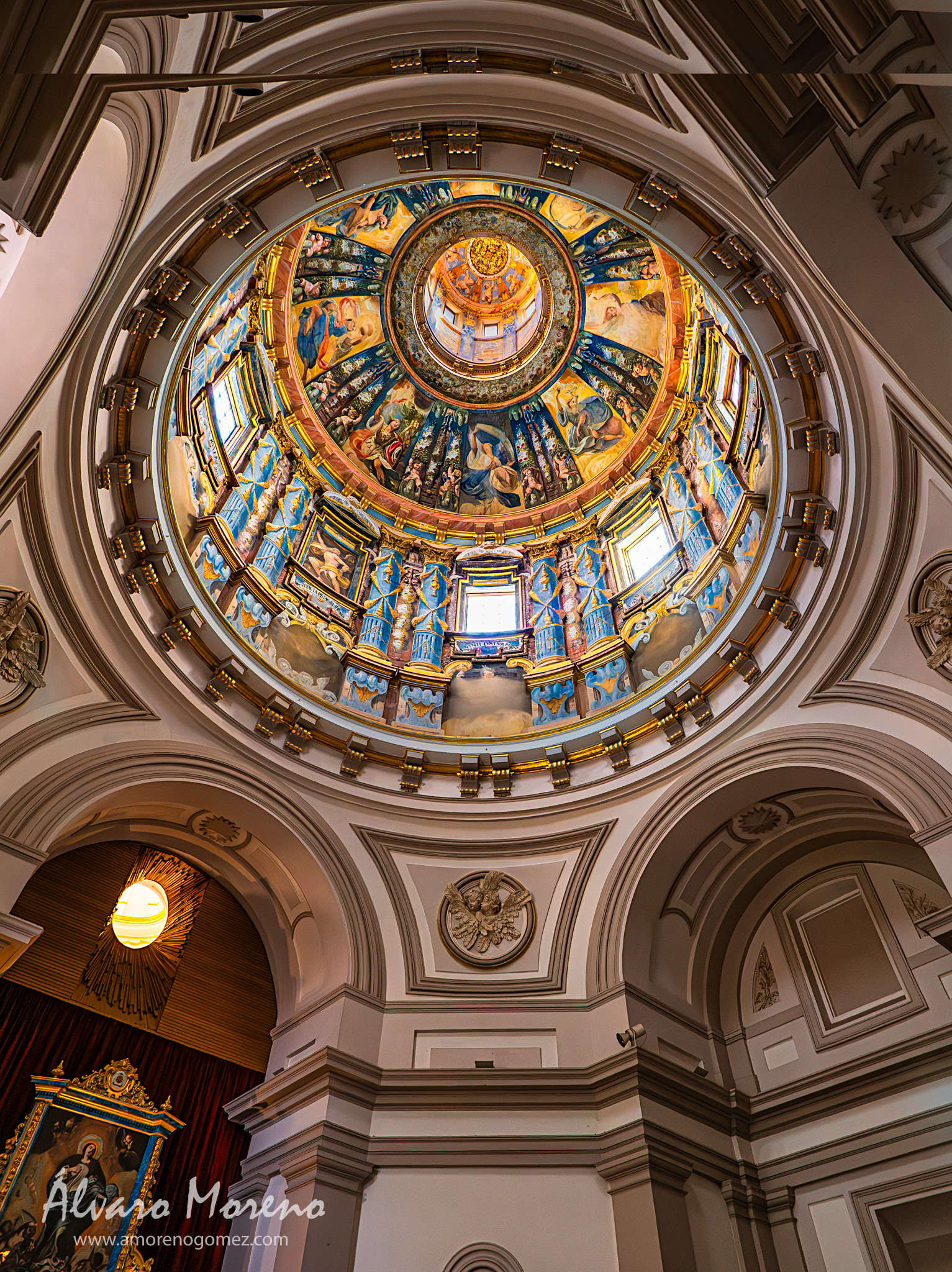 Cúpula de la capilla de las Santas Formas en la Iglesia de Santa María la Mayor de Alcalá de Henares.