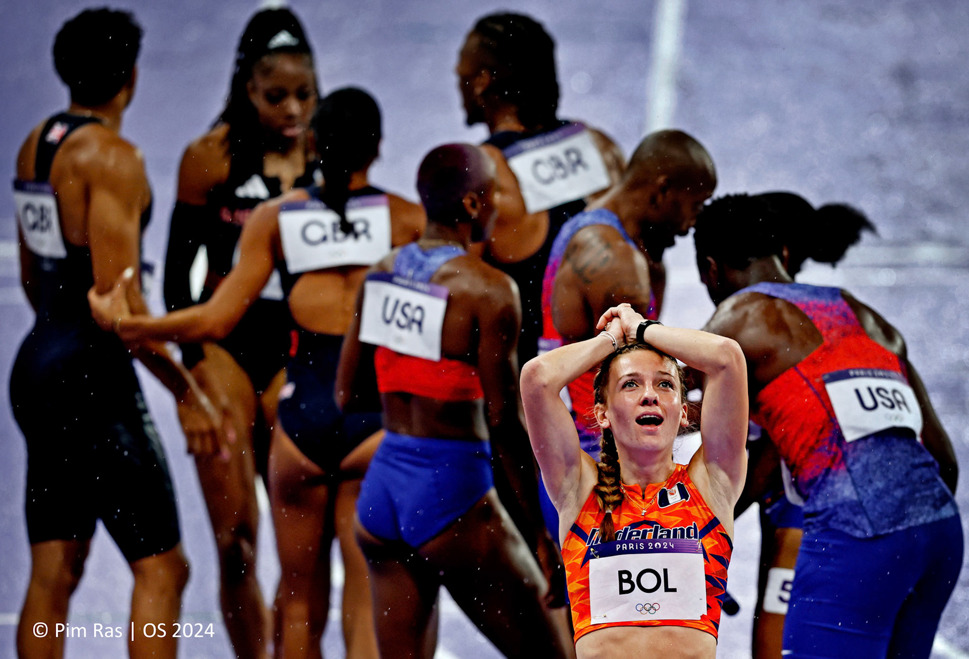 Olympische Spelen 2024 ParijsDe 4 x 400 meter gemengd relay verbaast iedereen en wint de gouden medaille dankzzij Femke Bol die in. de laatste ronde van de vierde plek naar de winst vloog.De ploeg met Lieke Klaver, Femke Bol, Eugene Omalla en Isaya Klein Ikkink winnen goudFOTO VOOR FOTOPAGINA DINSDAG 13-08 BEWAREN!!!!!Foto ; Pim Ras