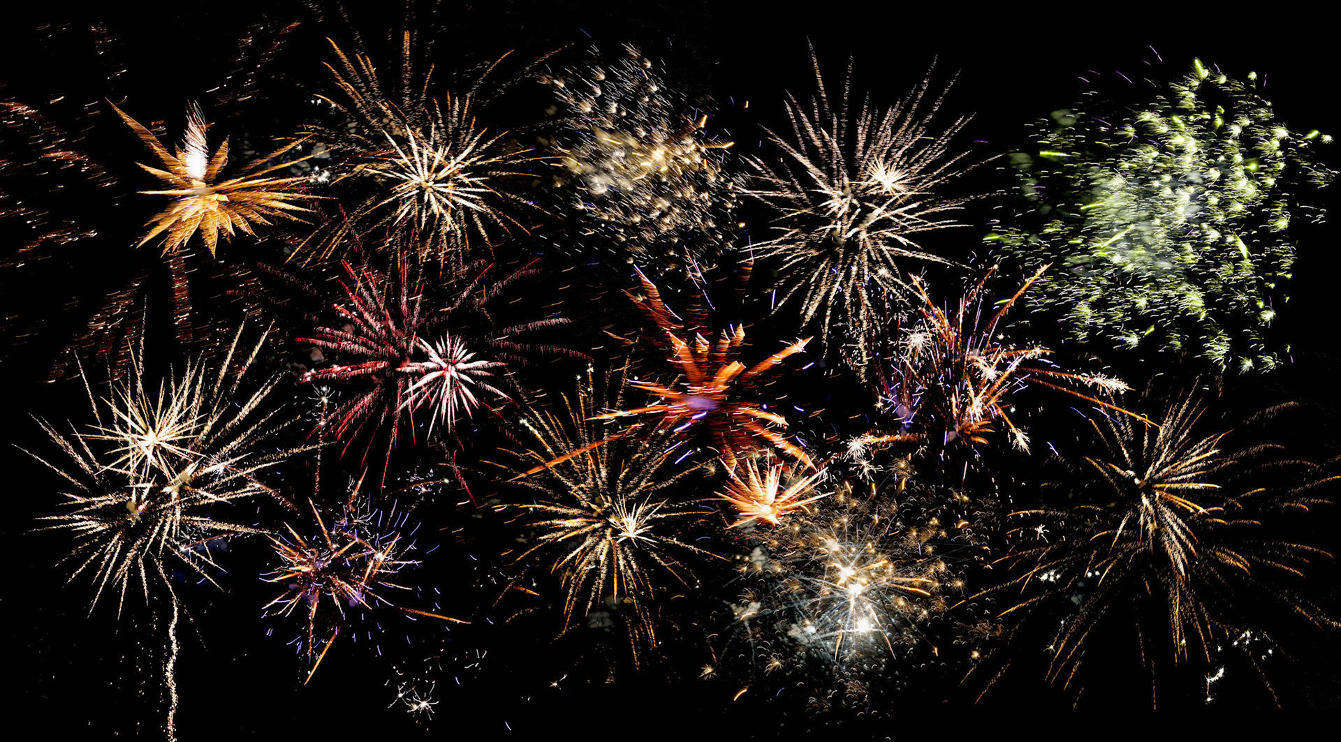 Collage van vuurwerk. Uit de hand met RF 24-105mm 2.8L IS