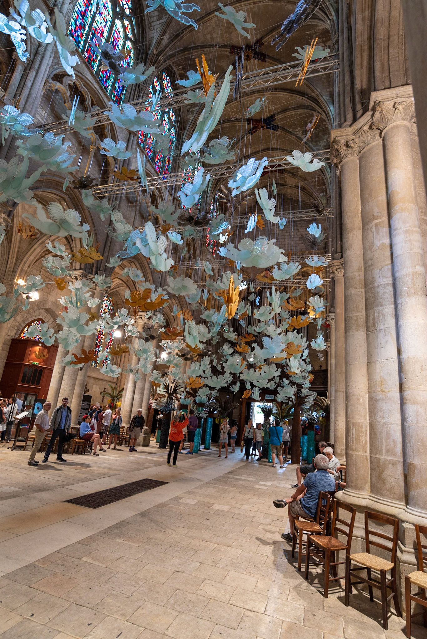 Exposition de l'œuvre de Marcoville dans l'Église Saint-Julien à Tours