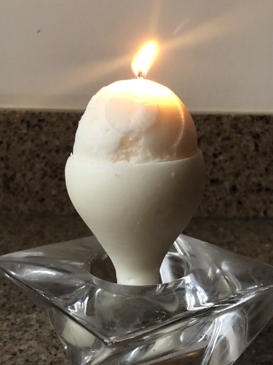 Other wax replica, burning.
