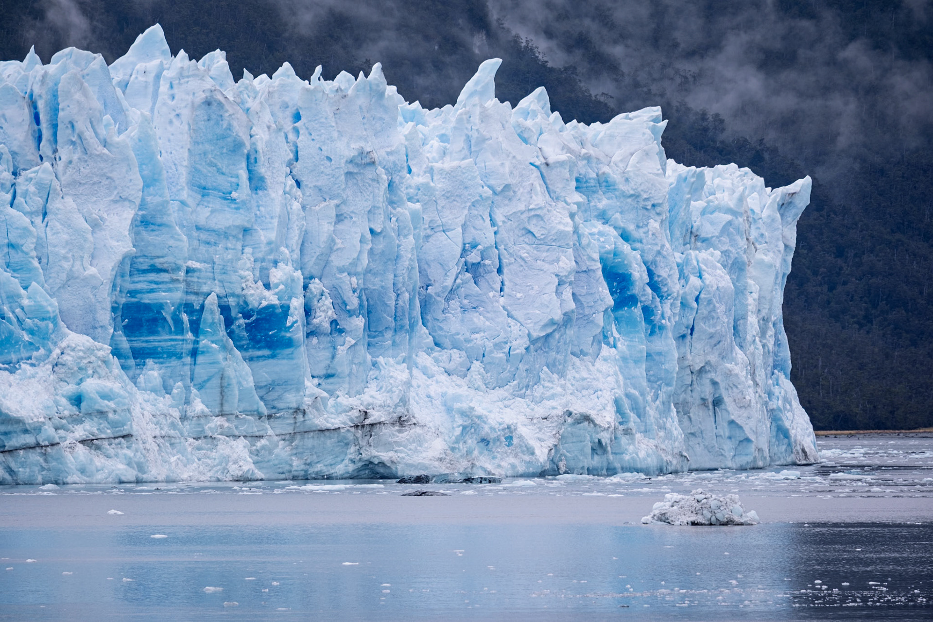 Face of PIO X1 glacier in Chile