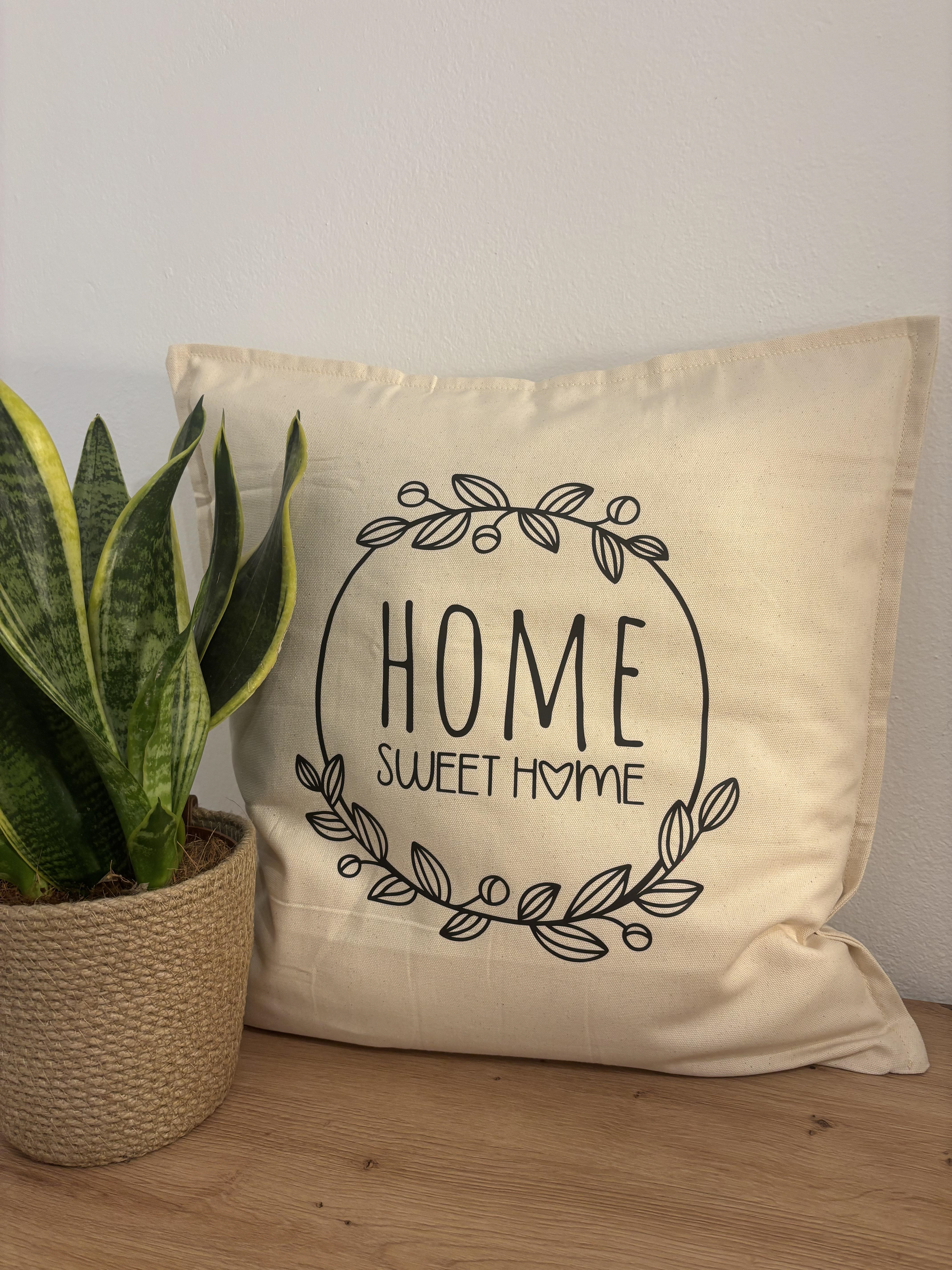 Polster weiß „Home sweet home! - € 22,-