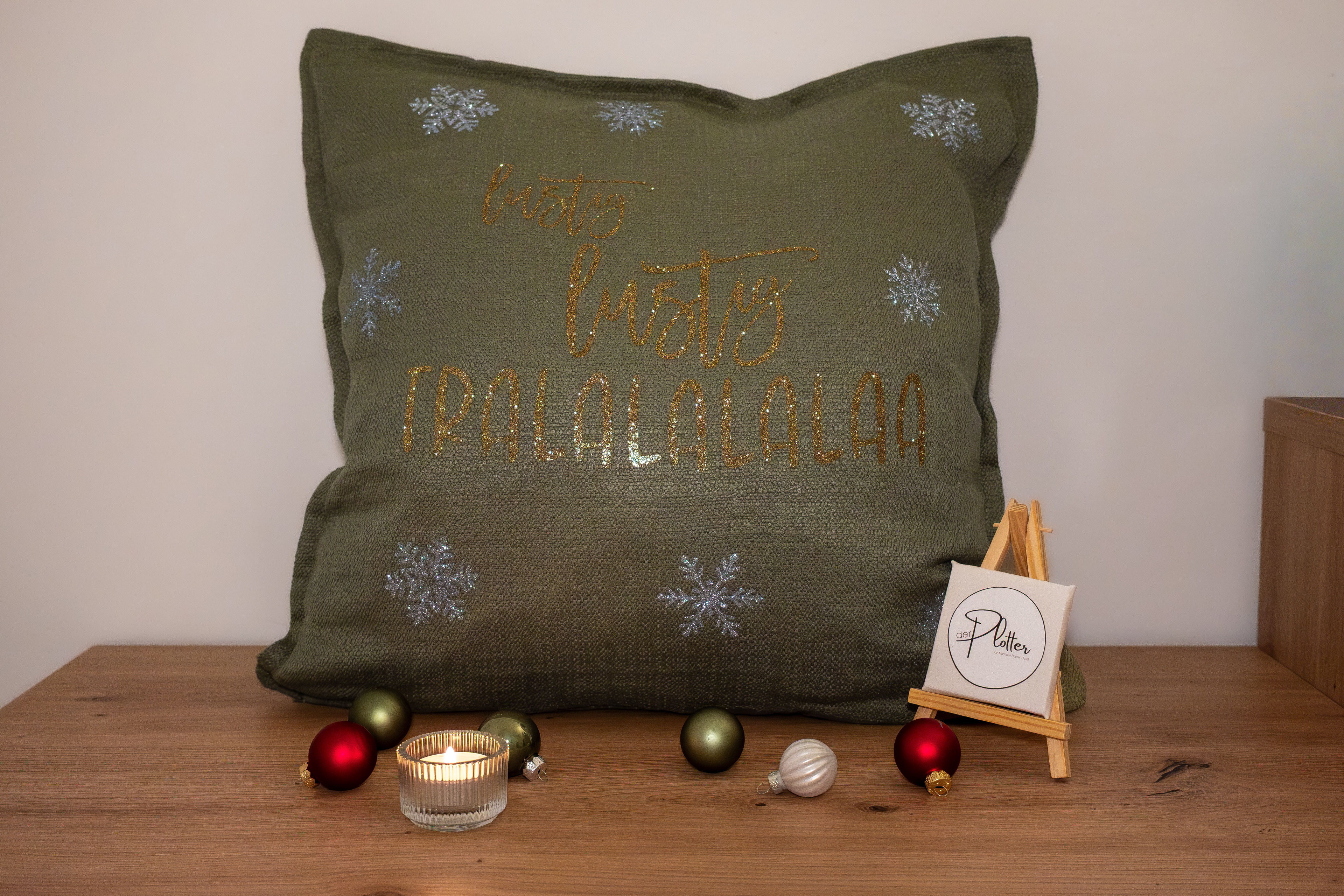 Polster grün "lustig lustig Tralalalalaa" - € 22,-