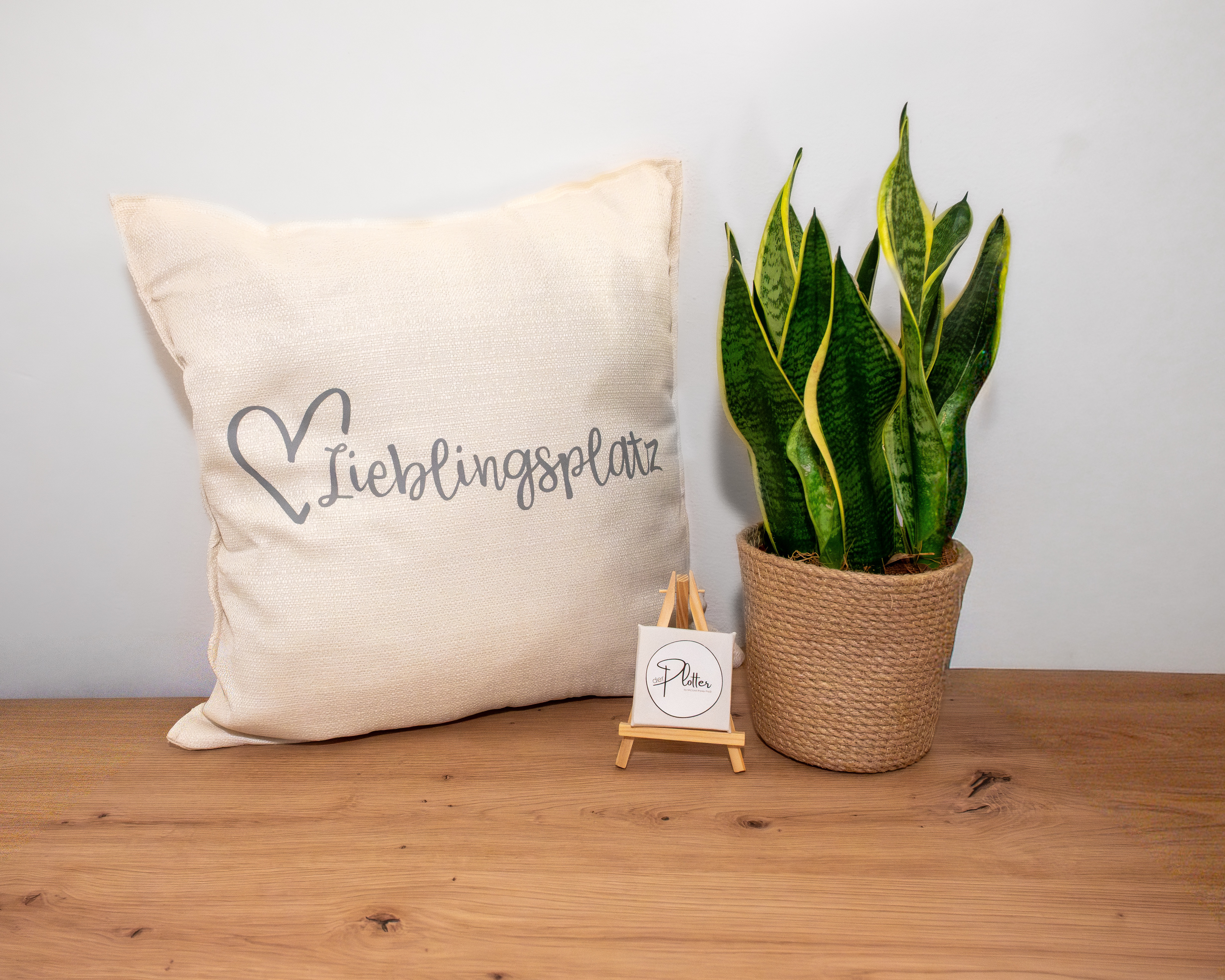 Polster beige  "Lieblingsplatz" - € 20,-