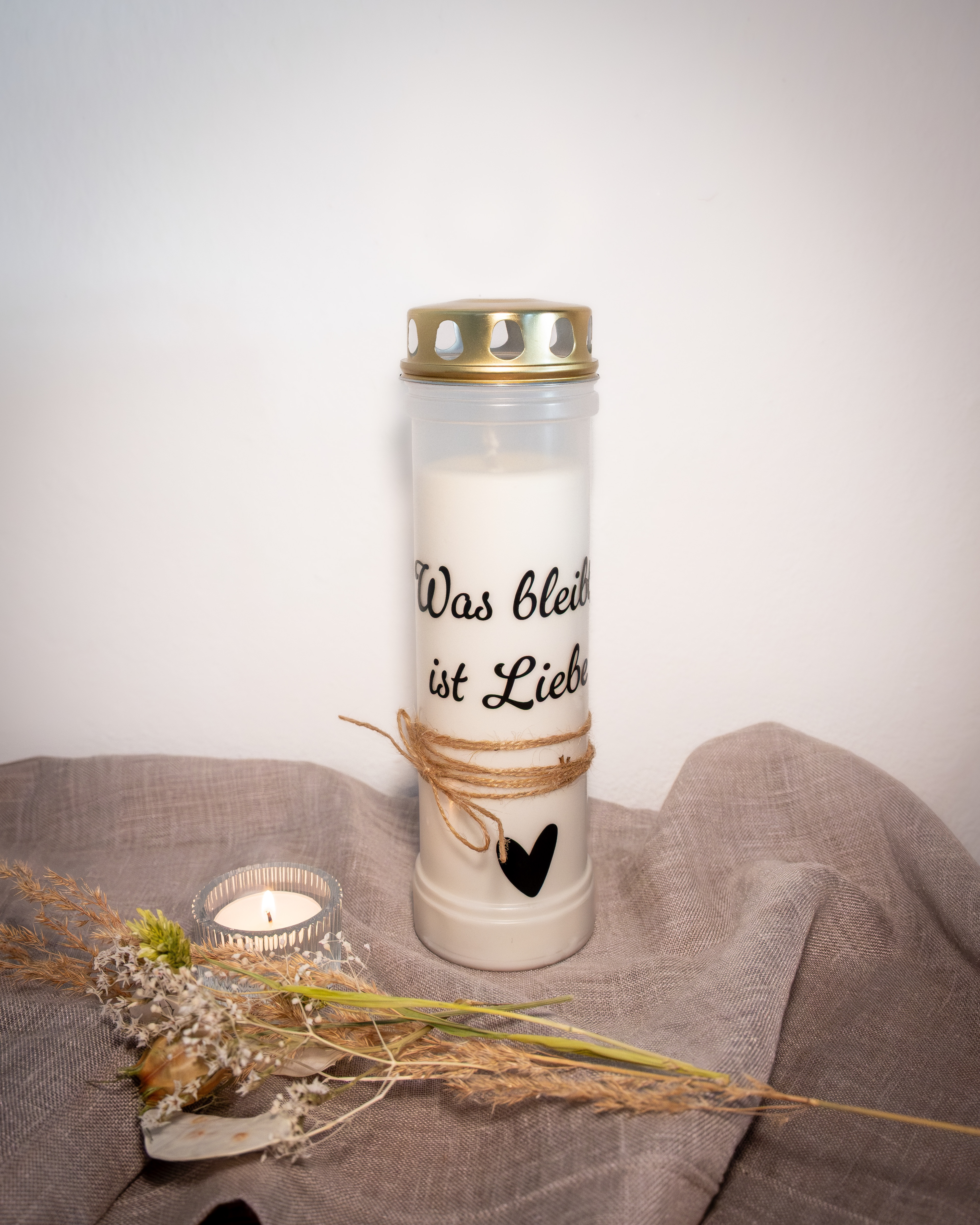 Was bleibt ist Liebe - € 9,-