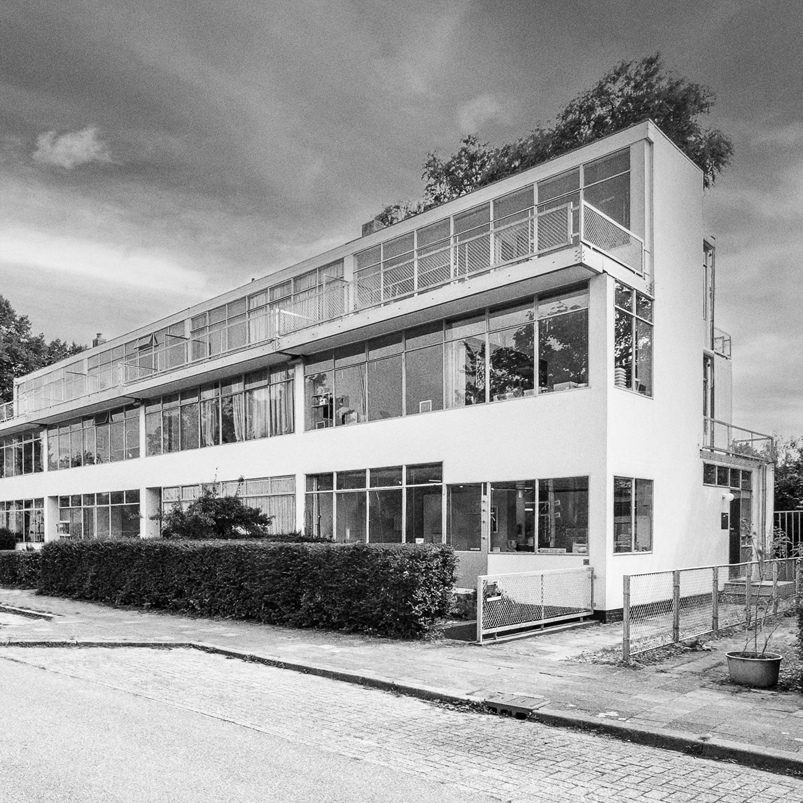 Groepsexpositie 4+100 jaar na Bauhaus, PE9 modelwoning van architect Gerrit Rietveld, Utrecht