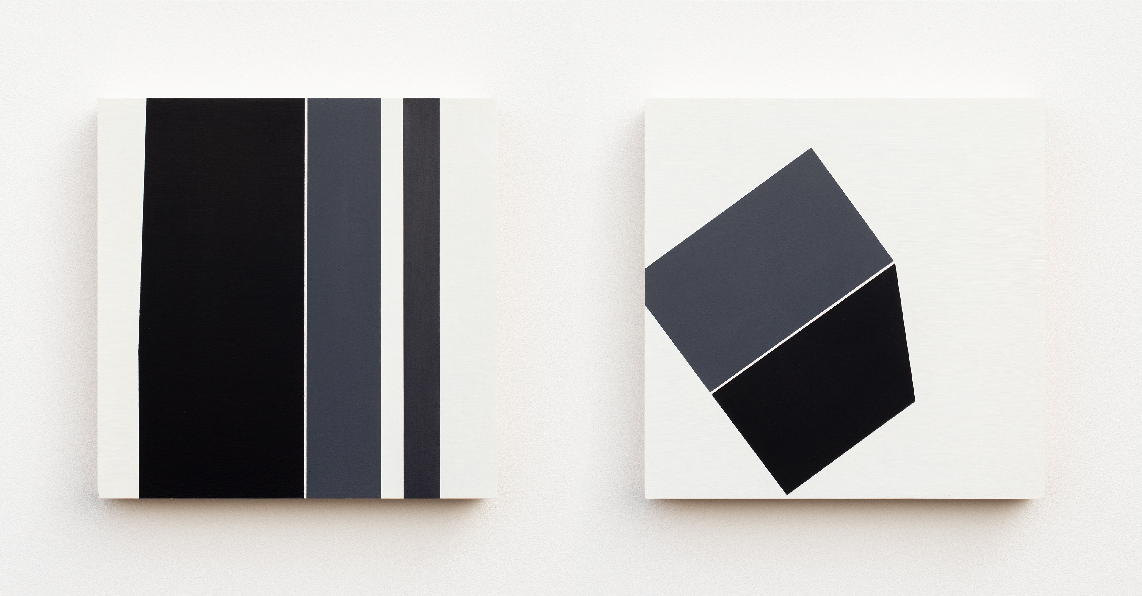 Foundation #08 en #11, olieverf op multiplex, 26 x 26 x 3,6 cm, 2019