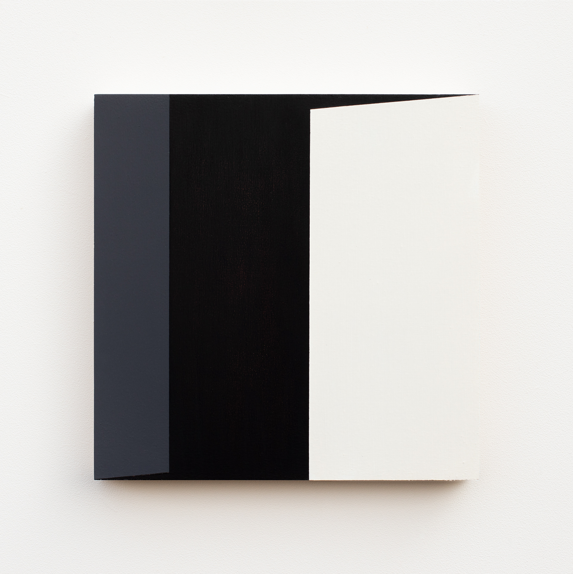 Foundation #06, olieverf op multiplex, 26 x 26 x 3,6 cm, 2019