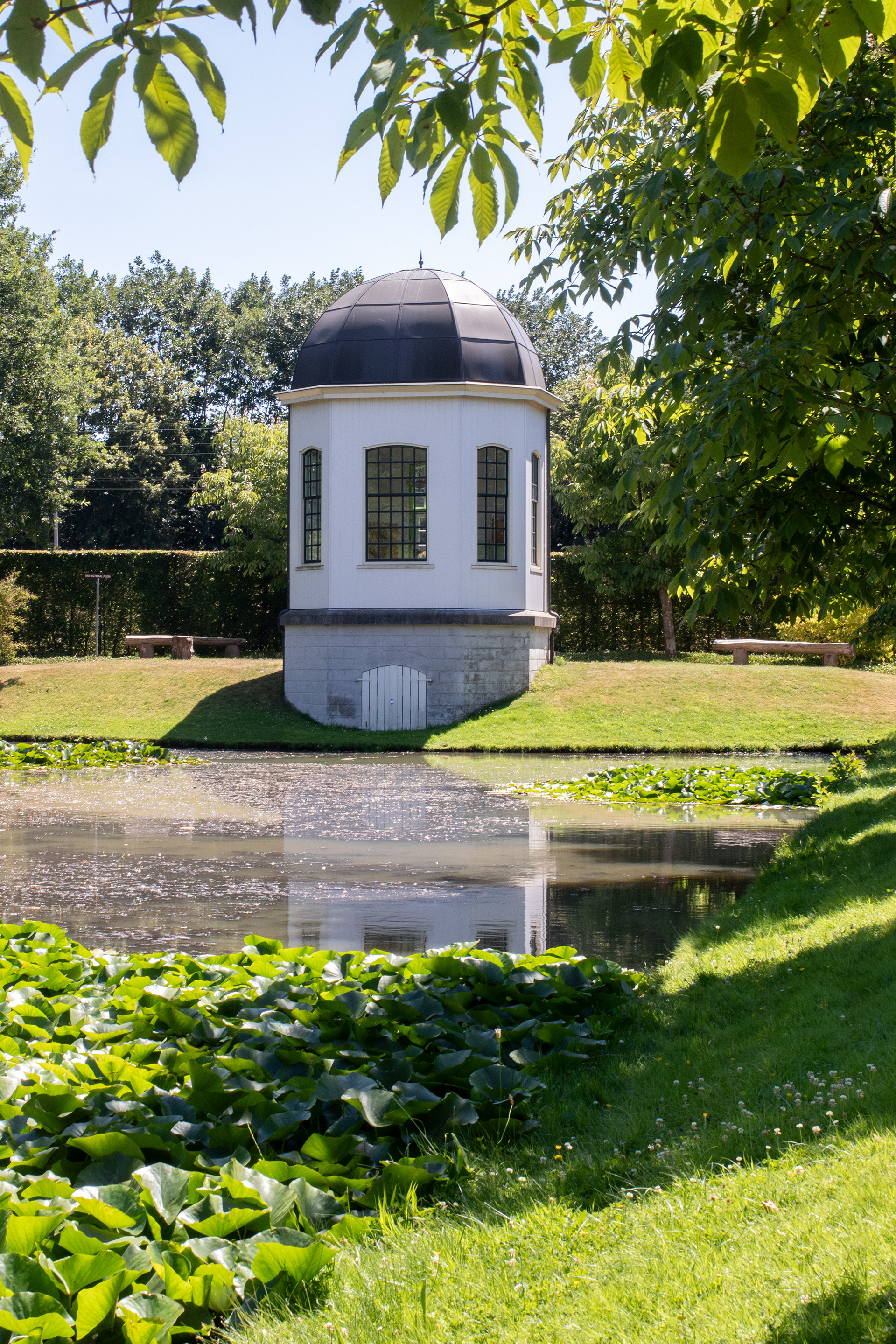 Solo, theekoepel in botanische tuin Arboretum Oudenbosch, 2018