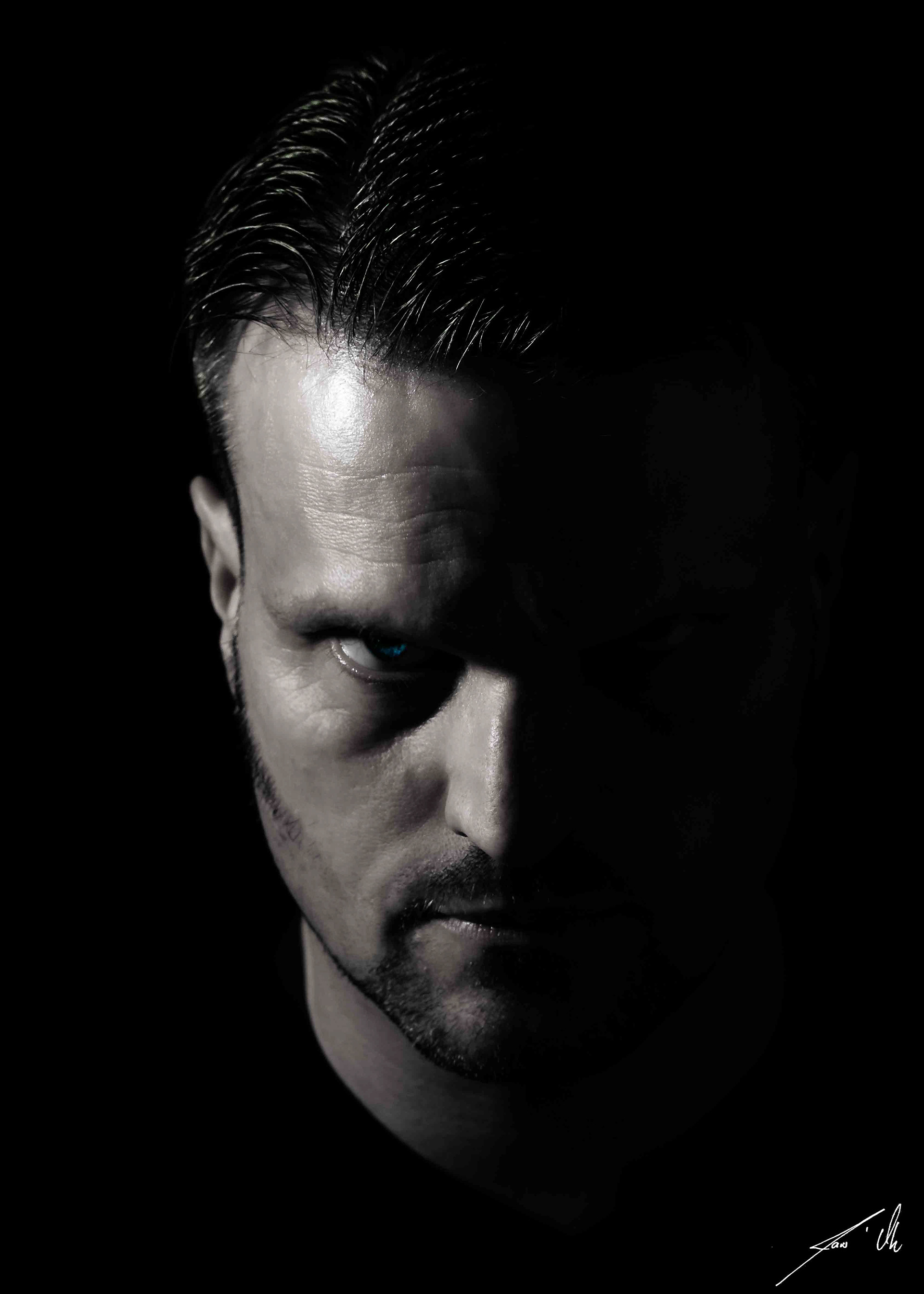 Selbstportrait "Licht und Schatten"