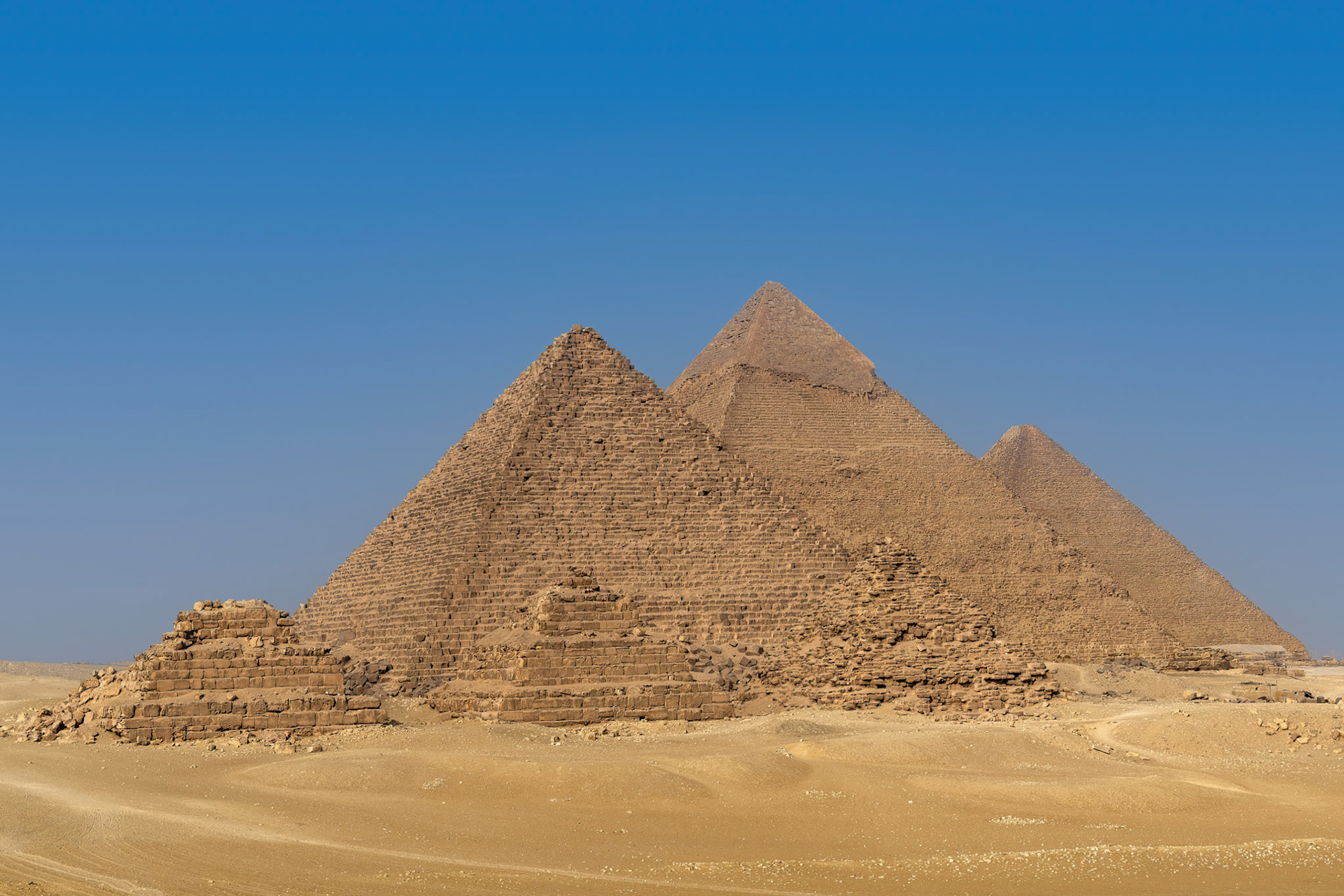 Great Pyramids of Giza (Egypt)
