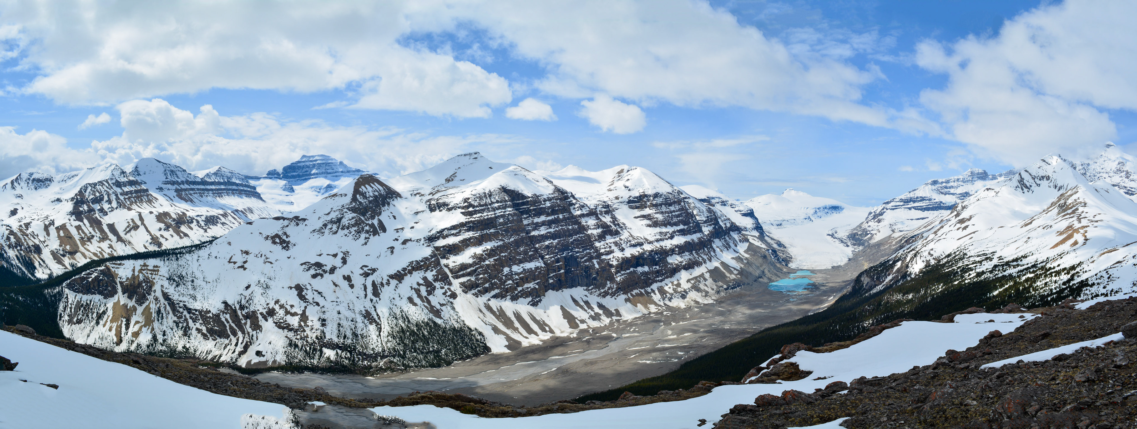 Saskatchewan Glacier Parker Ridge Trail, Alberta, Canada