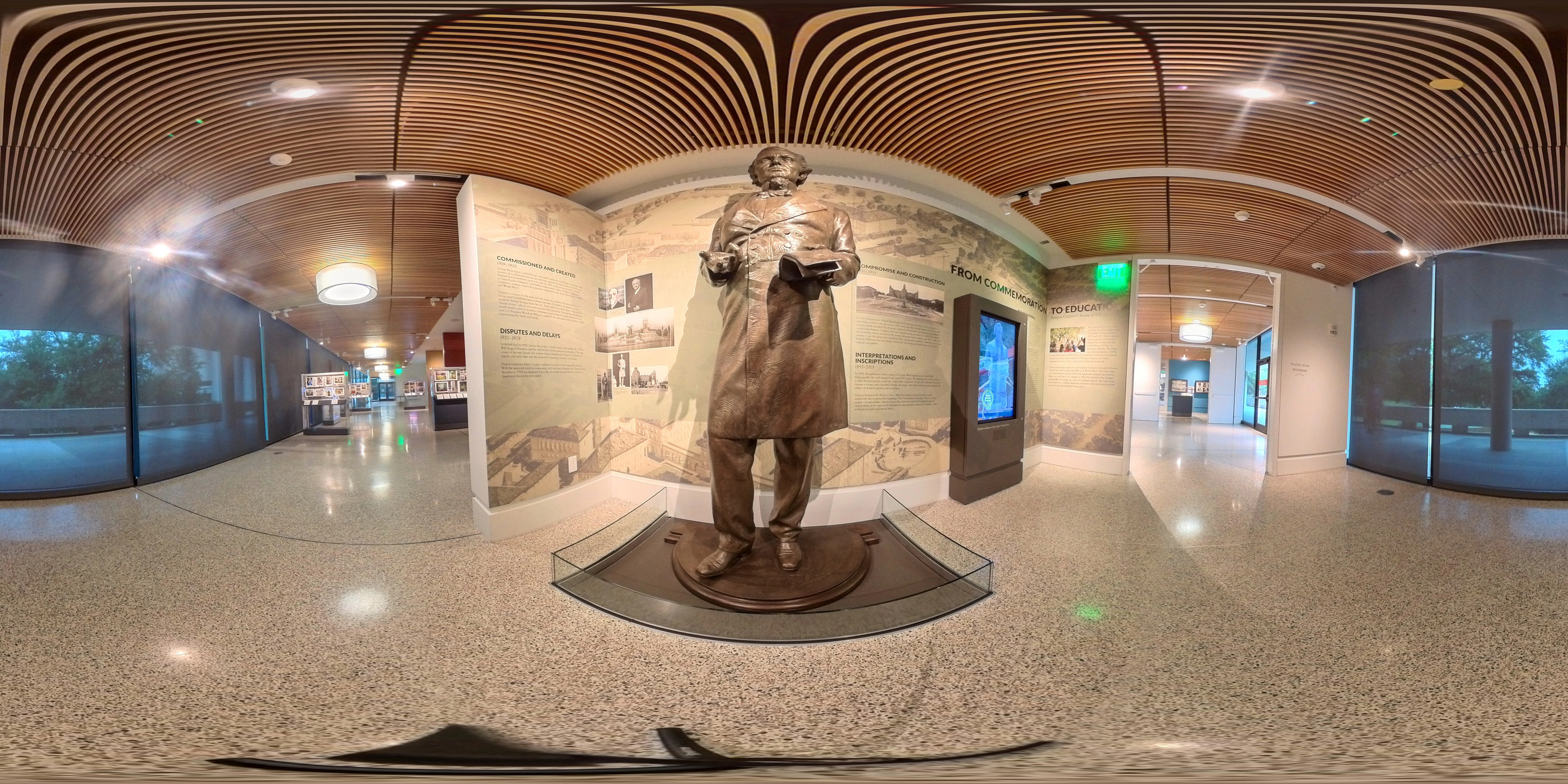 360 photo of the Jefferson Davis statue.