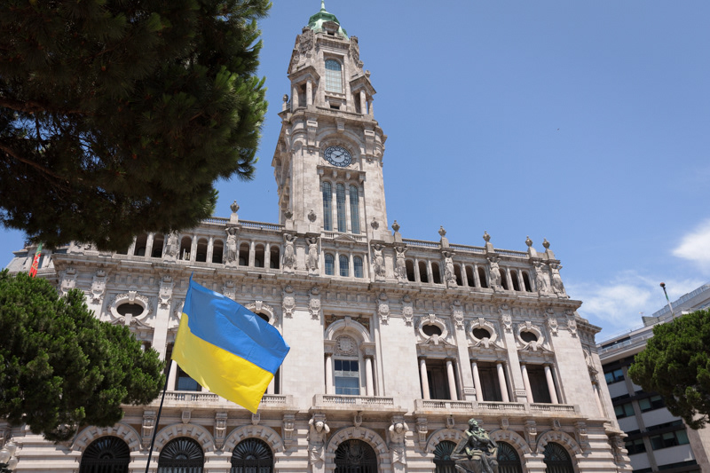 Ukrainian residents' in Portugal protest following up to the attack on Nova Kakhovka's dam, on June 11th, 2023.