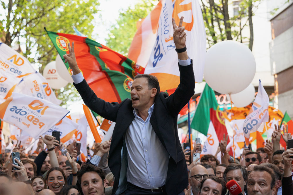 Luís Montenegro, PM of Portugal, rallying in Porto for elections, May 15th 2025