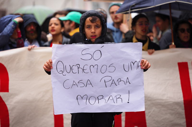 "Casas para Viver" protest in Porto, on April 1st, 2023