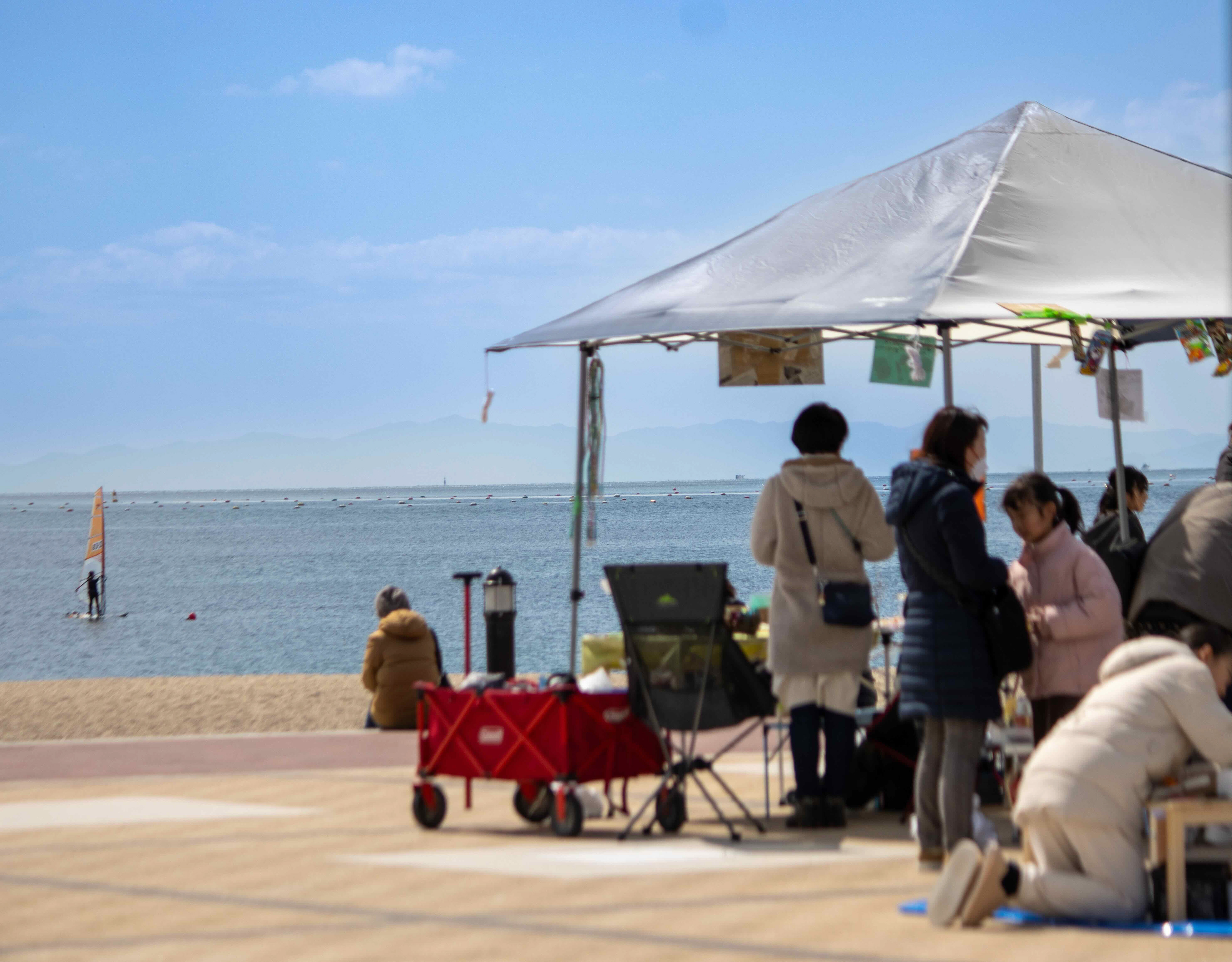 海岸でのマルシェ