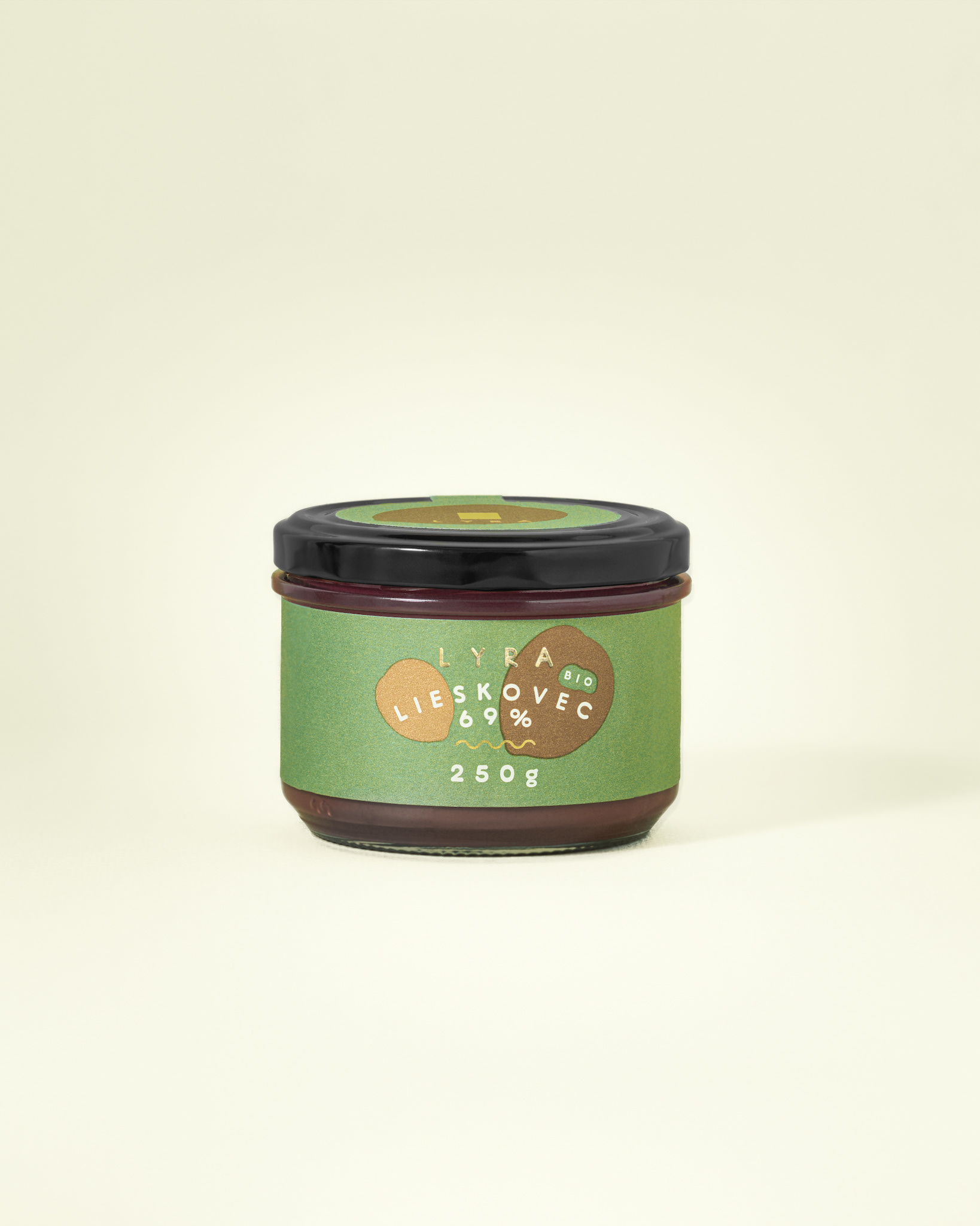 Produtková fotografia lieskovcovej nátierky LYRA - Autor Jana Kollarova