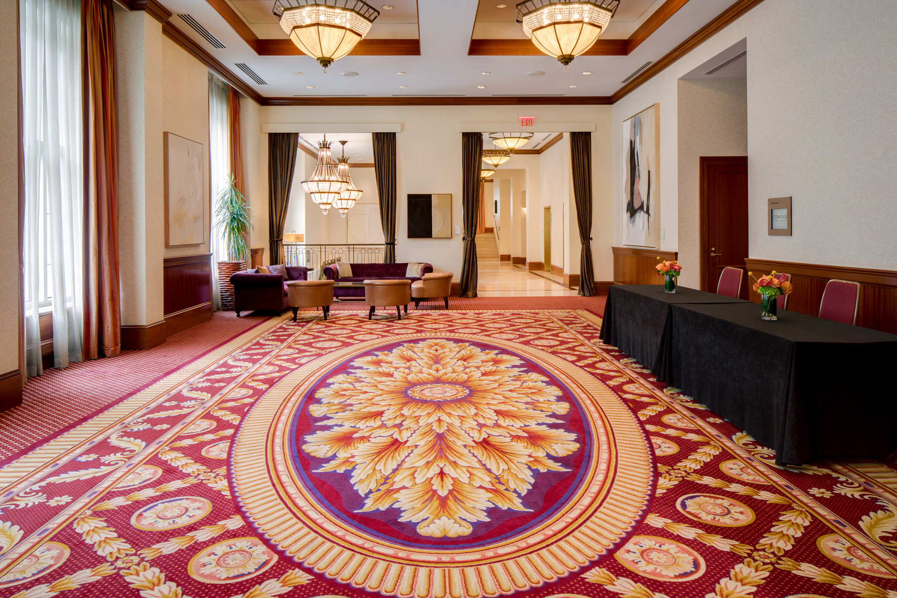 Conrad Indianapolis - Meeting Waiting Area