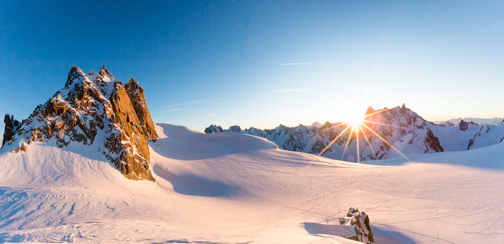 Lever de soleil depuis les Cosmiques