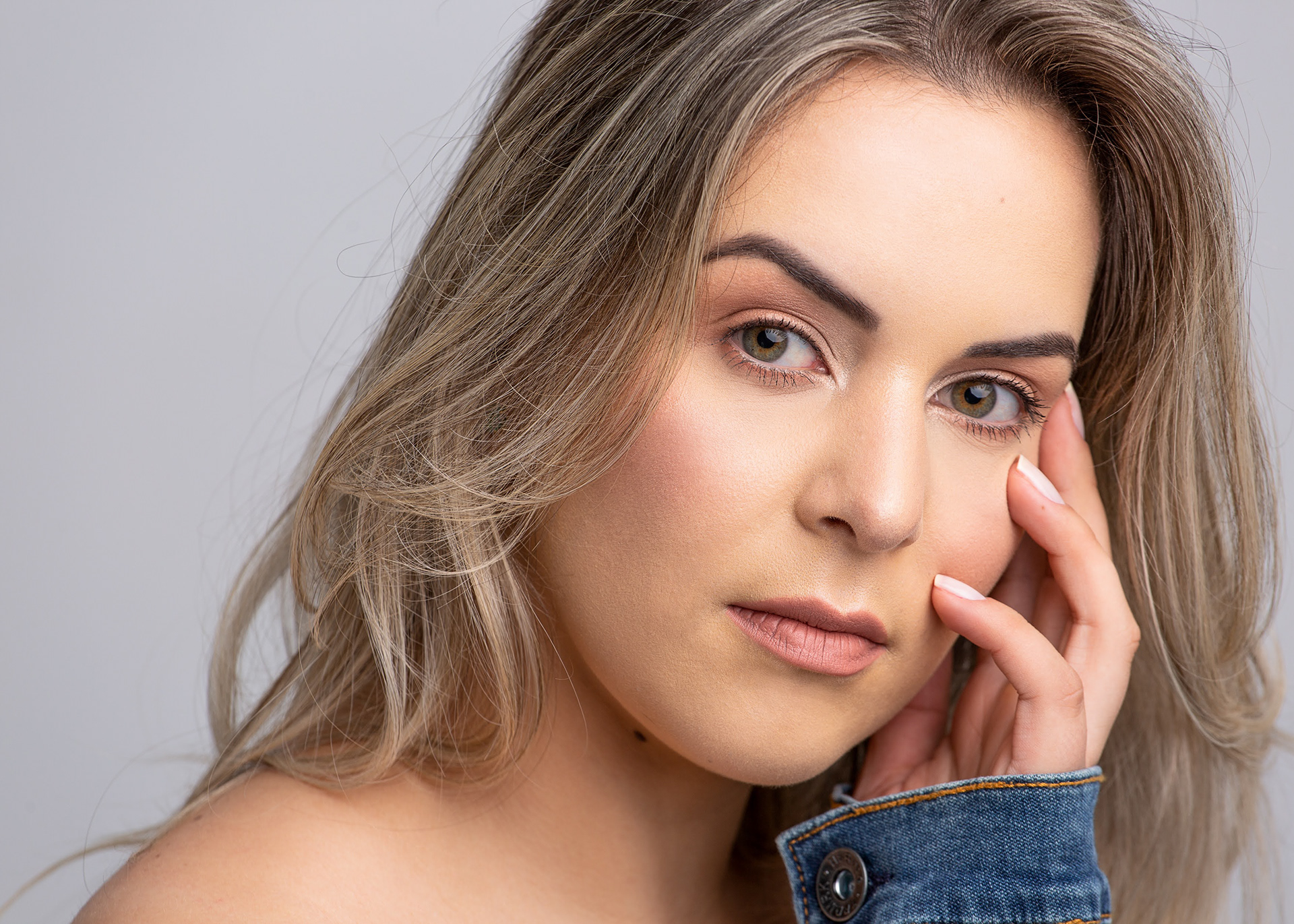 Ensaio fotográfico feminino em estúdio - Videira / Santa Catarina