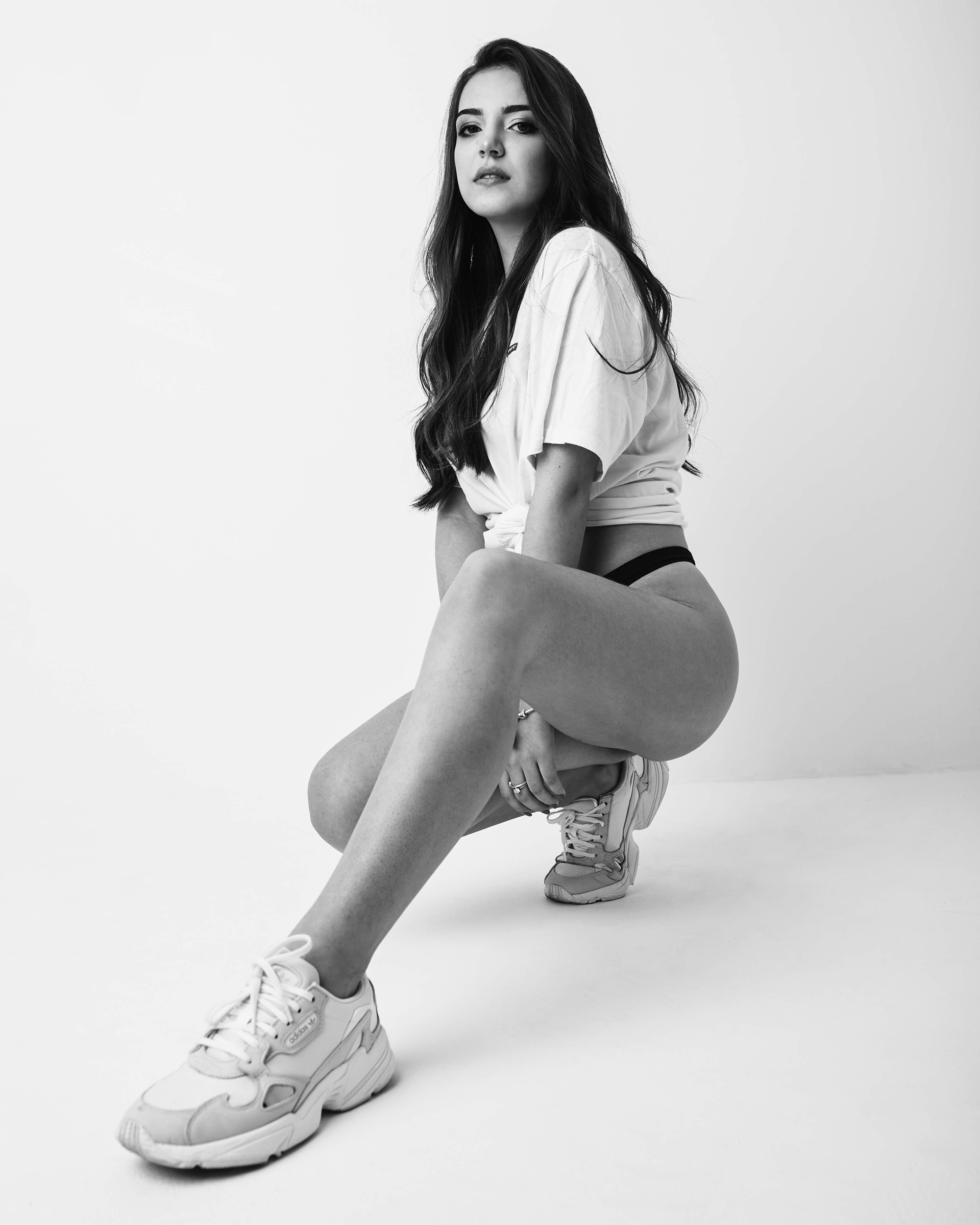 Ensaio fotográfico feminino em estúdio em Videira/SC