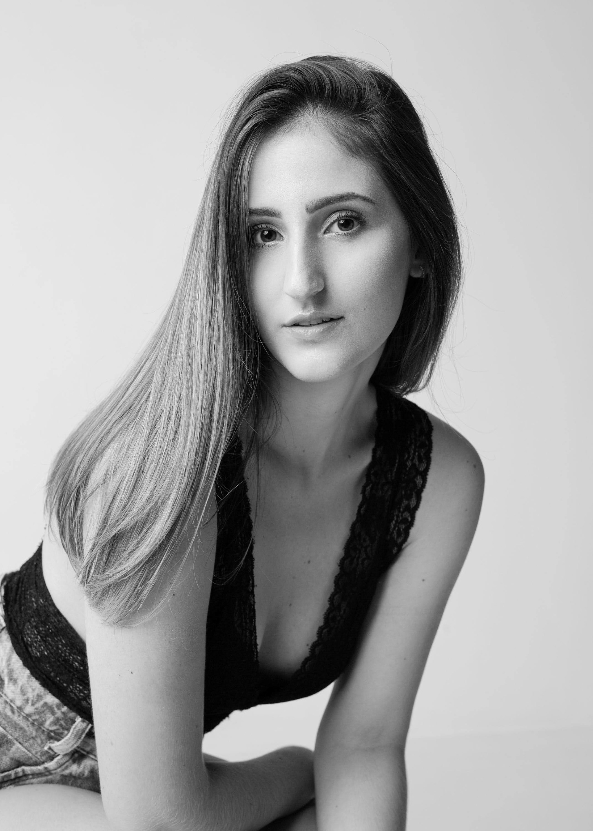 Ensaio fotográfico feminino em estúdio em Videira/Santa Catarina