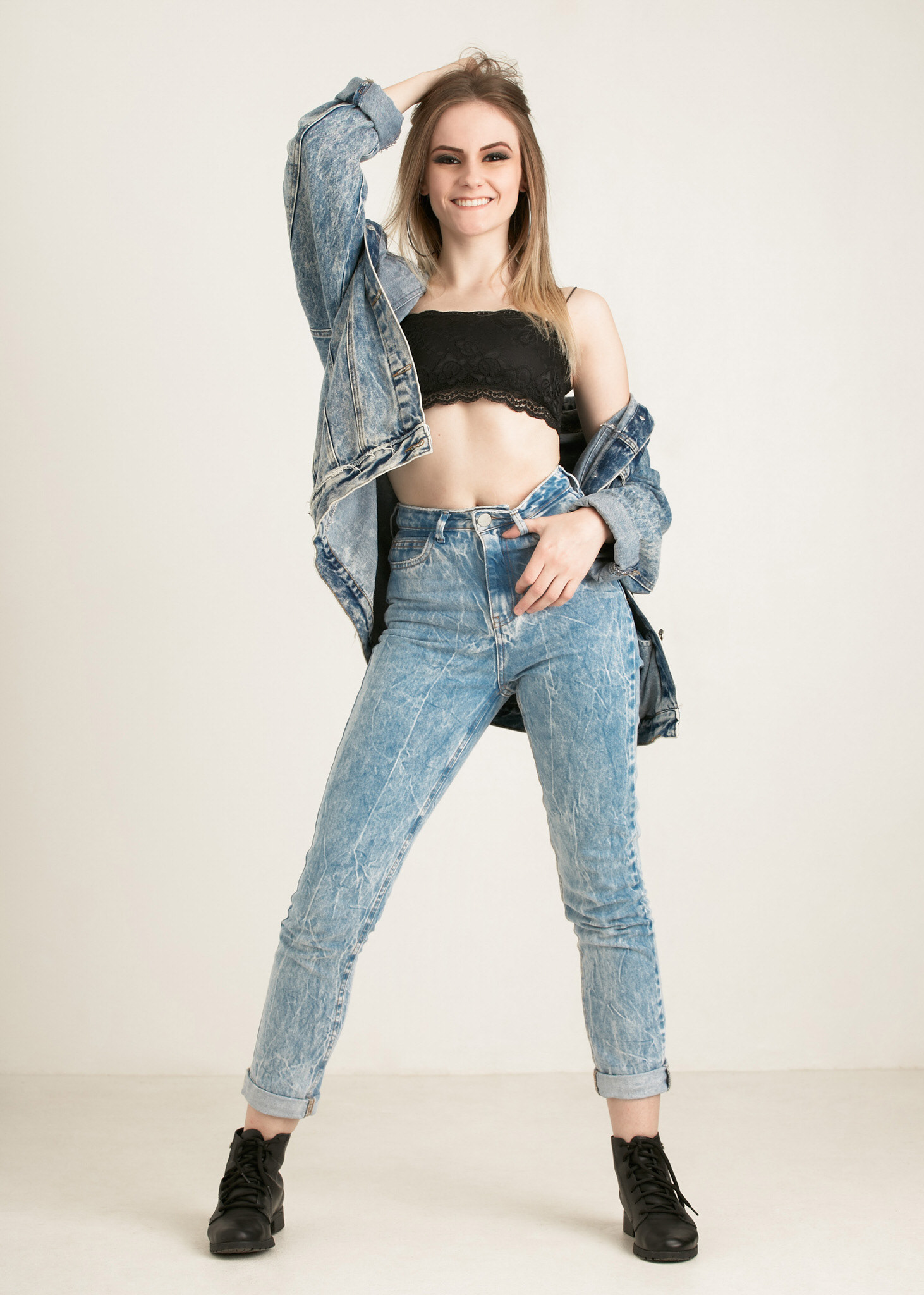 Ensaio fotográfico feminino em estúdio em Videira/SC