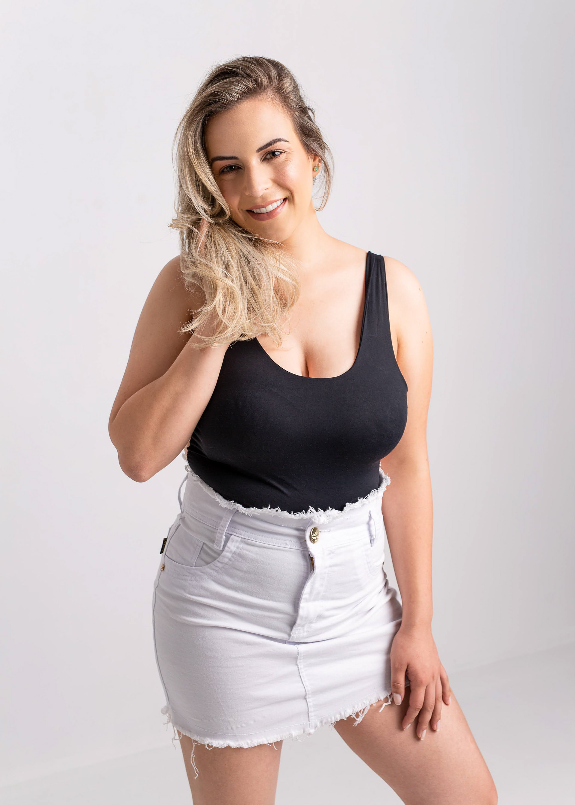 Ensaio fotográfico feminino em estúdio - Videira / Santa Catarina