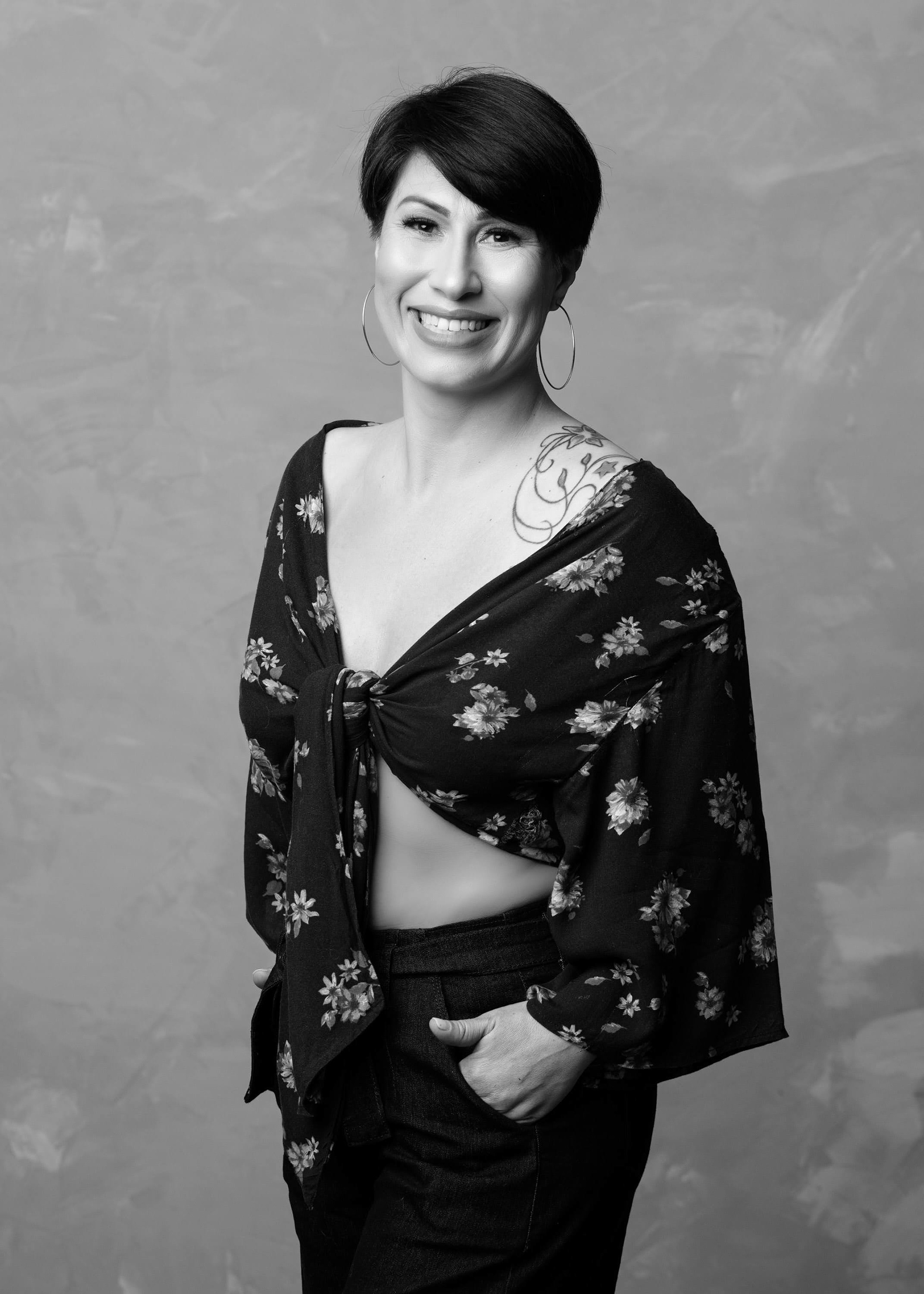 Ensaio fotográfico feminino em estúdio, em Videira/SC