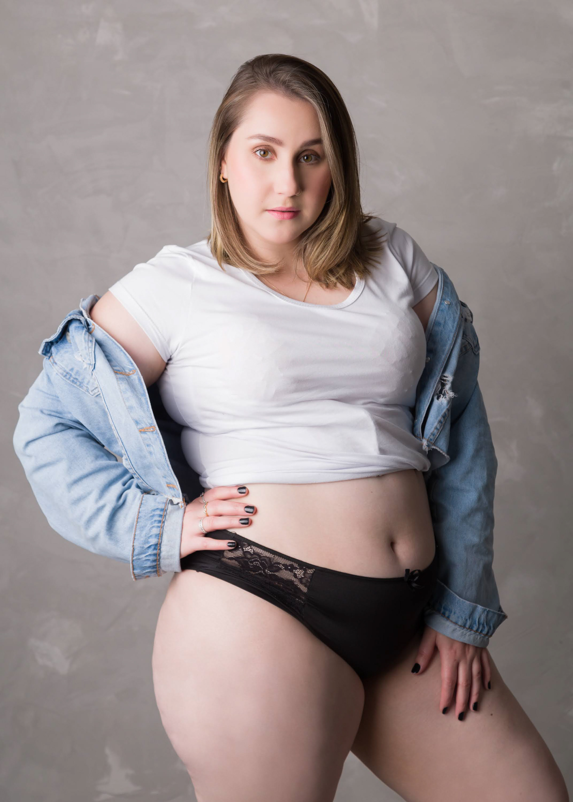 Ensaio fotográfico feminino em estúdio, em Videira/SC