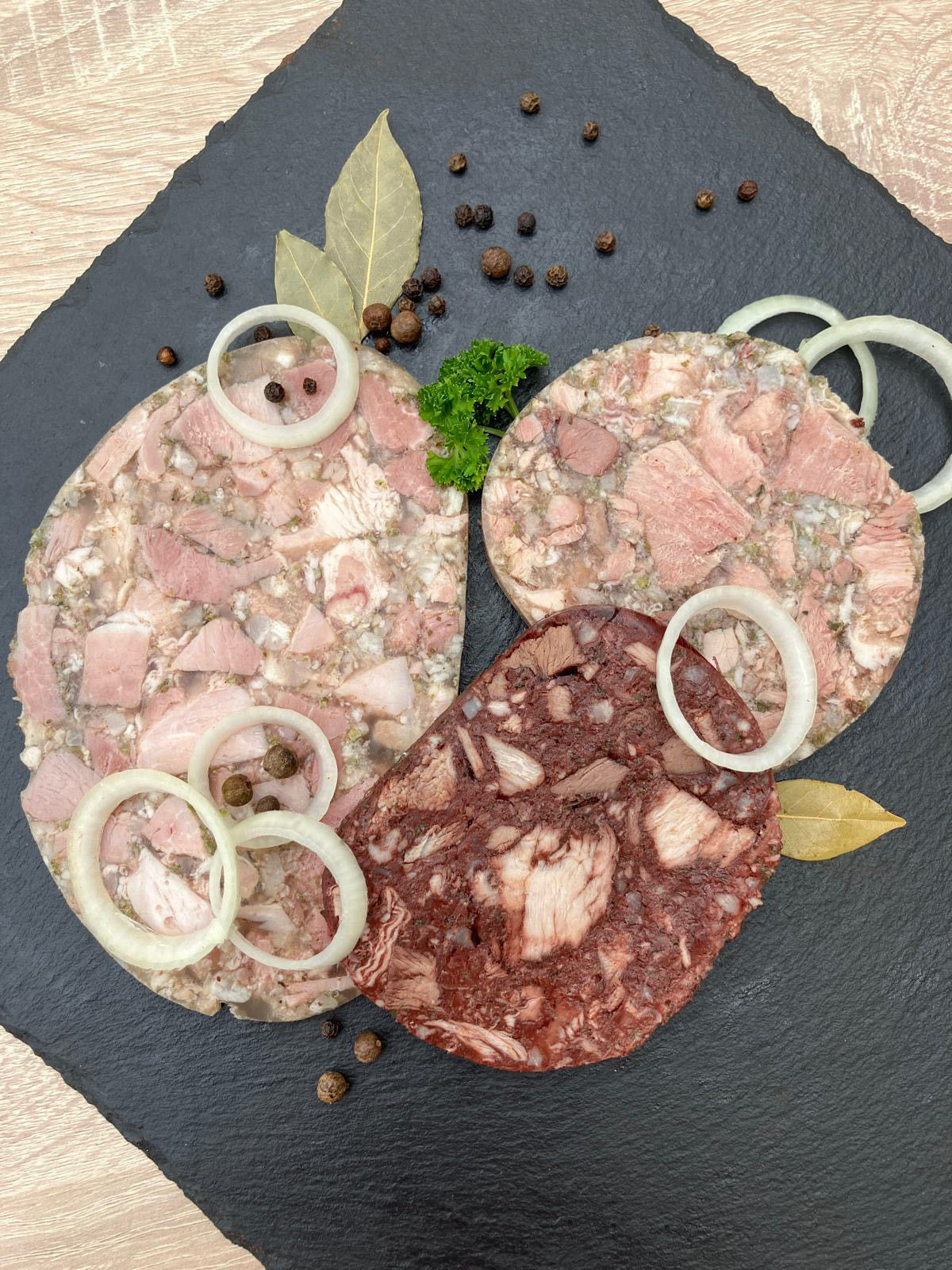 Tlačenka masová světlá a tmavá