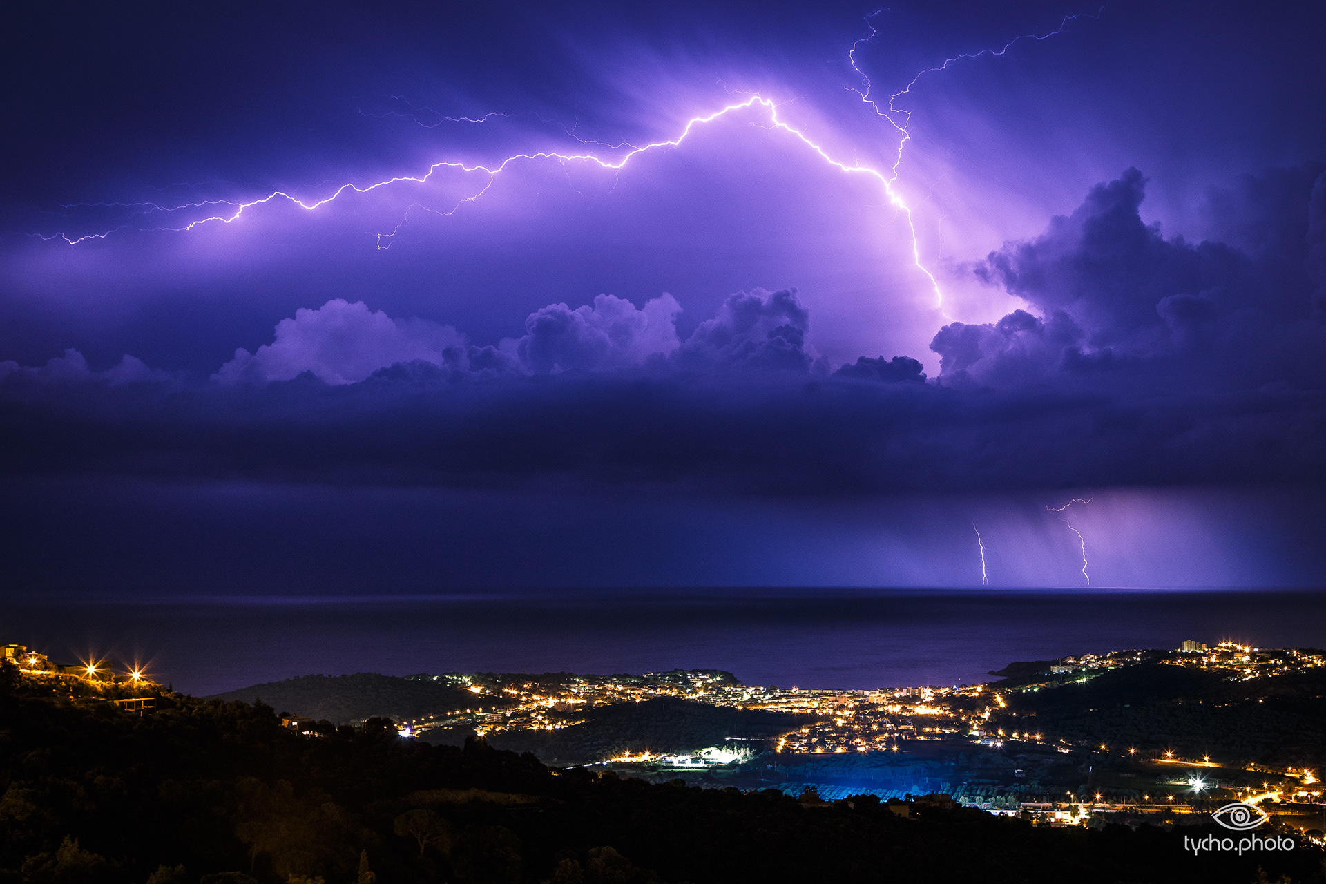 Relámpago Costa Brava