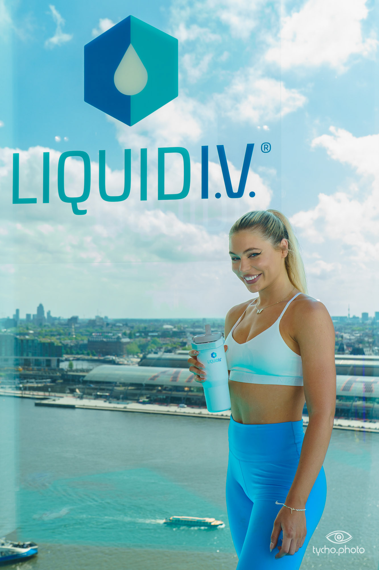 Jutta Leerdam - Liquid IV - ACE PR - PhotoRepublic