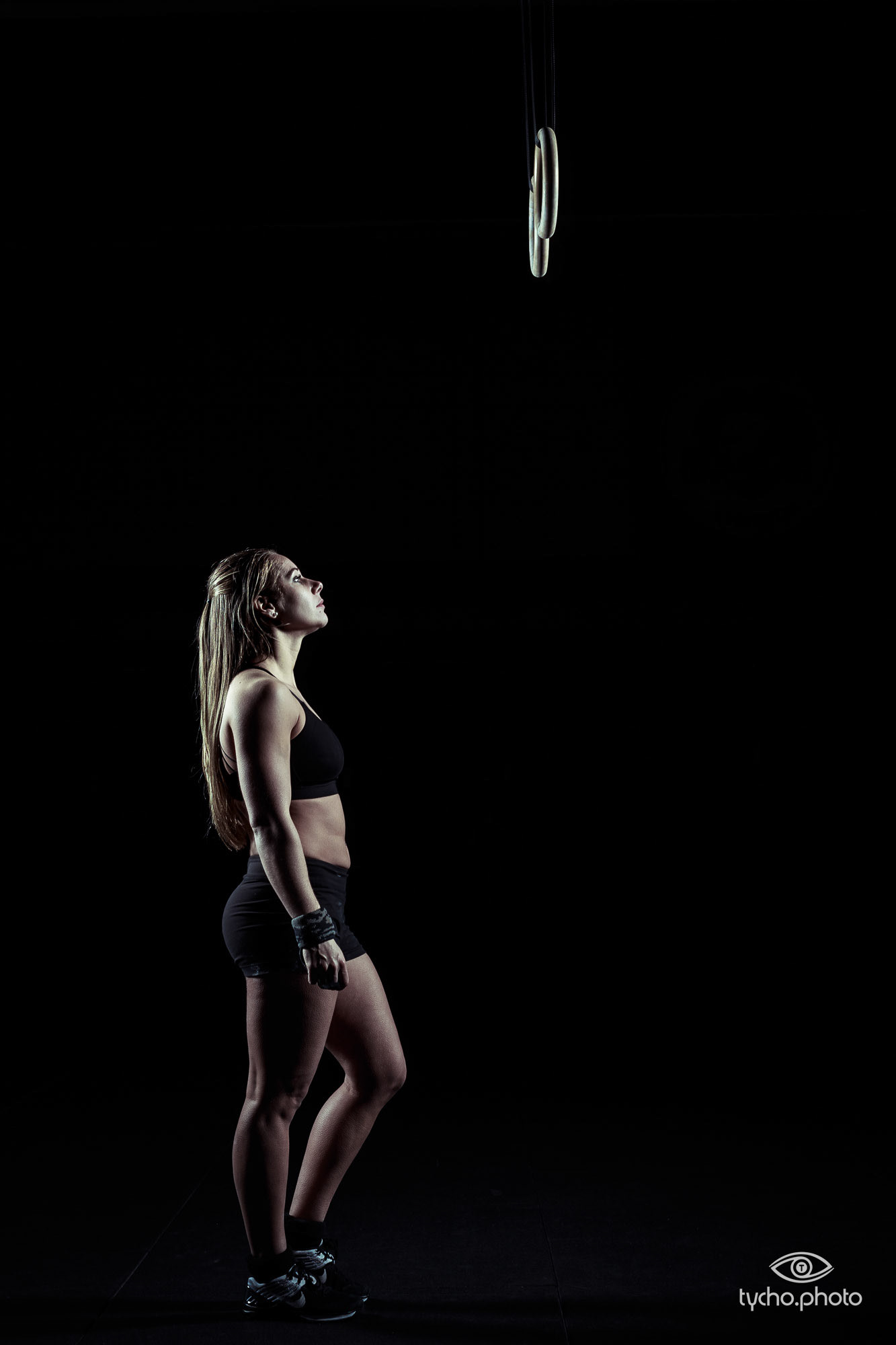 Shanna CrossFit Athlete - Ring Muscle Up