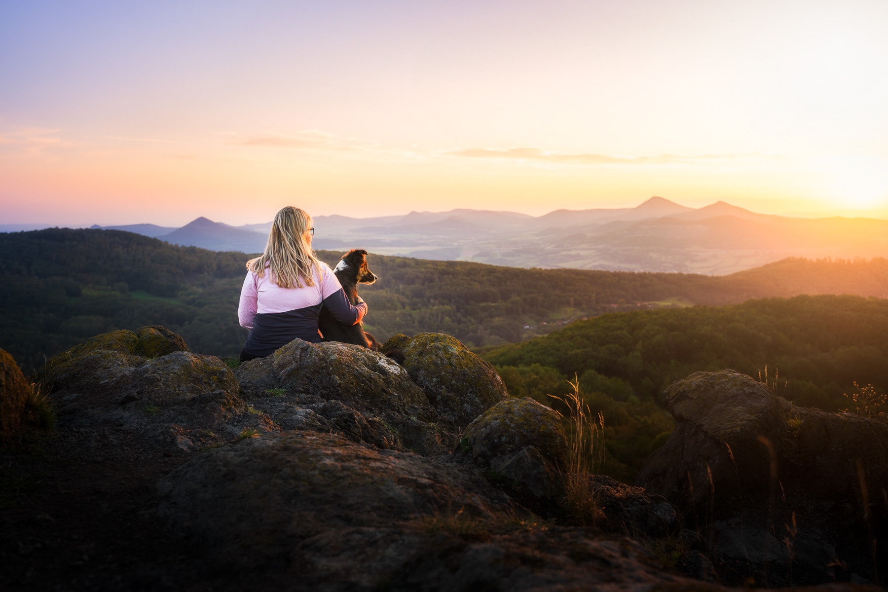 Síma a Abbey v Českém středohoří