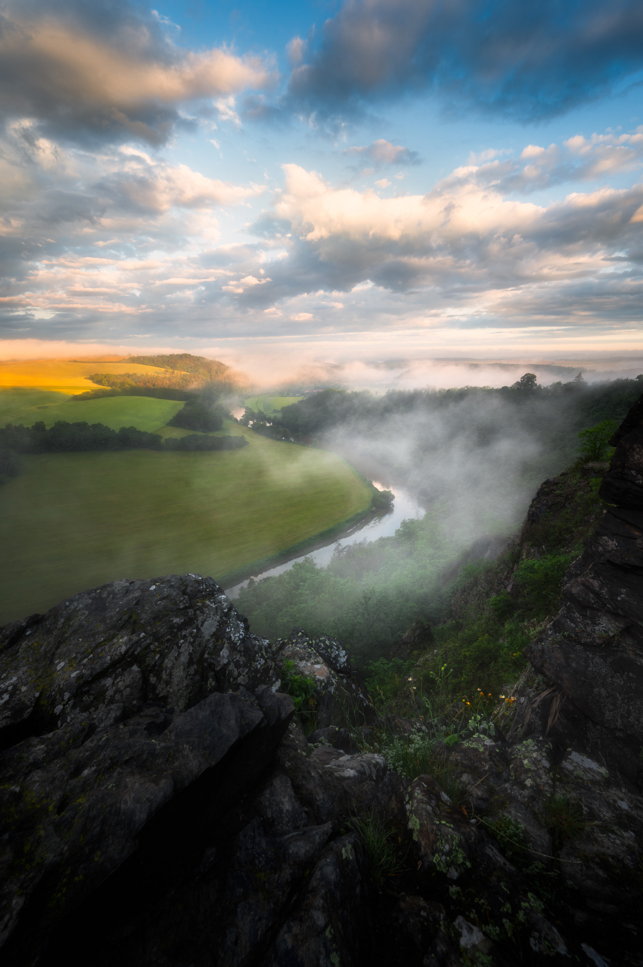 Ráno nad Havlovou skálou, ČR