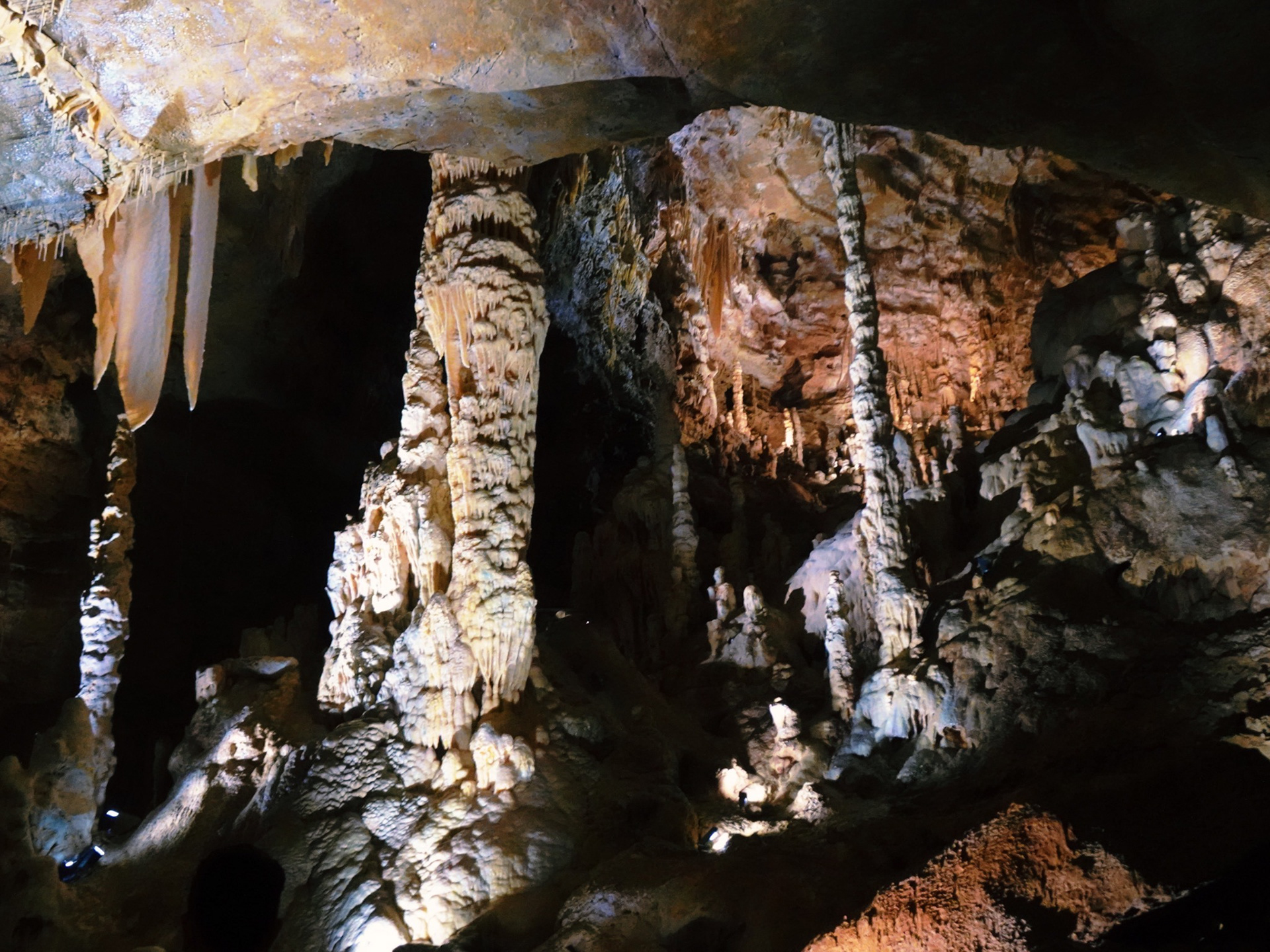 Natural Cave Taverns, Texas - 2021