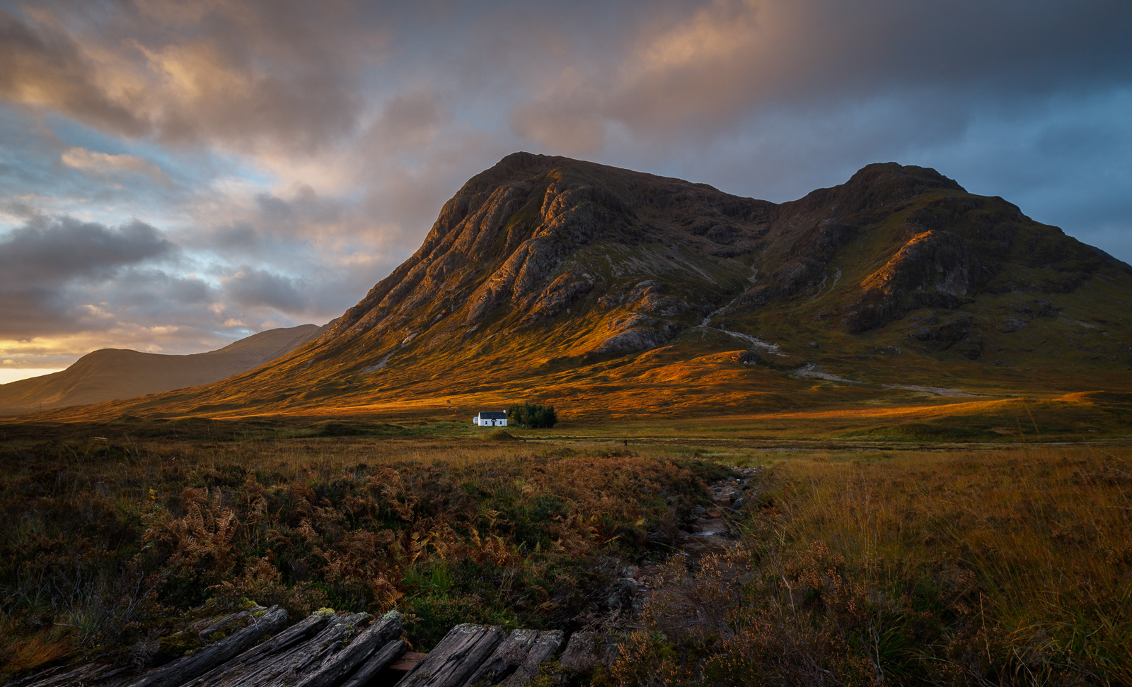 Stob Dearg at dawn