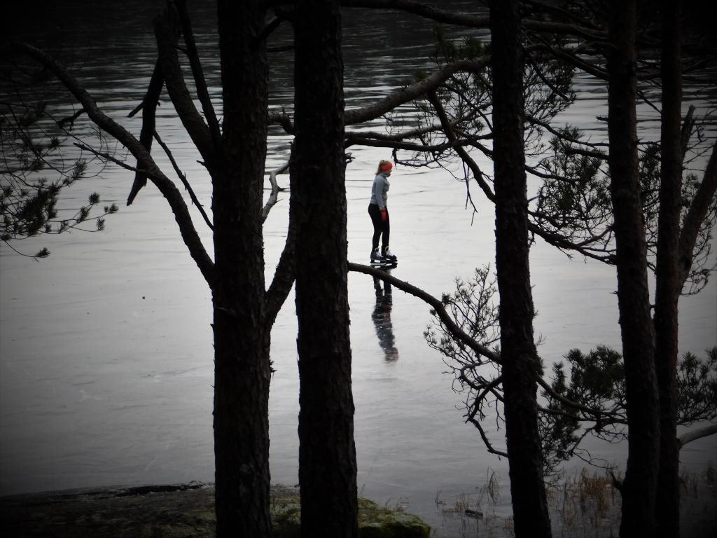 Det var nydeleg på isen også for dei som kom på ettermiddagen.