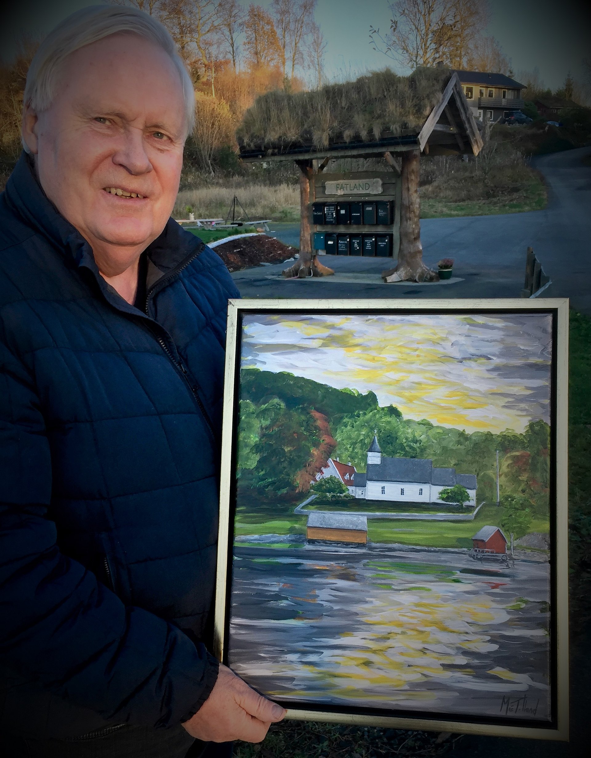 Dette fantastiske måleriet av Fjelberg kyrkje, måla av Marit Elisebet Høines Totland, skal sjølvsagt få ein plass på veggen i kapellet. Foto: Kristian Hus (nov 2021).