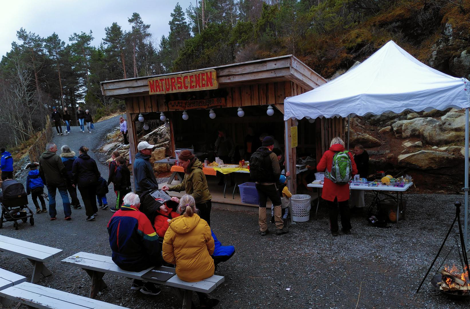 På langfredag kunne kiosken utvida, ved å ta heile scenen i bruk.
