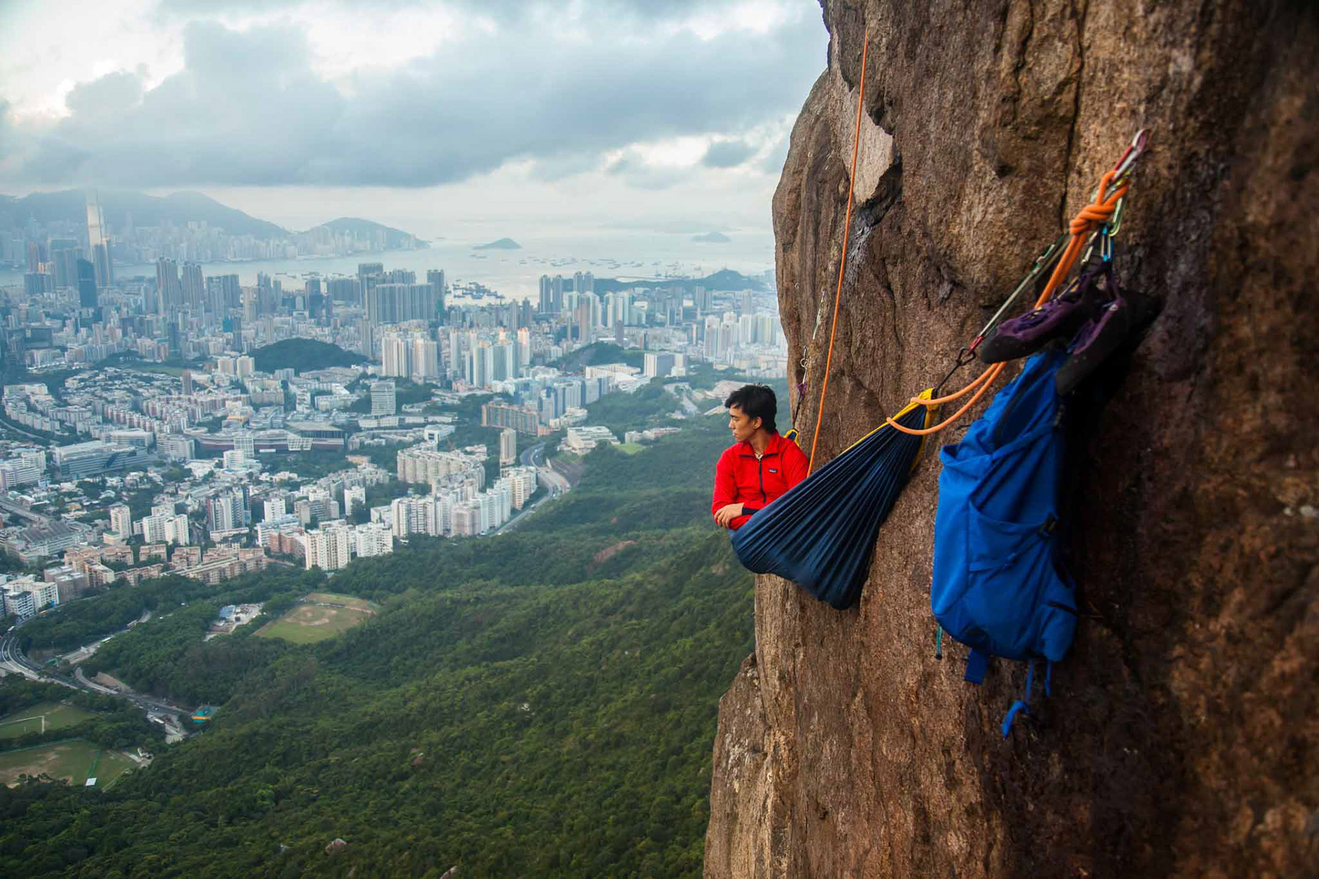 Will hanging on Lion Rock east face.
