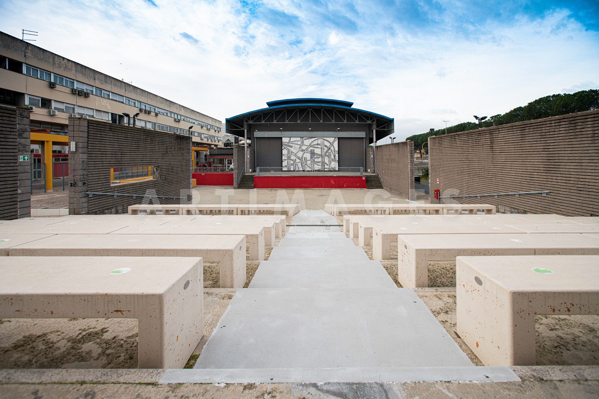 Sten e Lex, opera portone Teatro Tor Bella Monaca Roma, © Giovanni De Angelis 2021