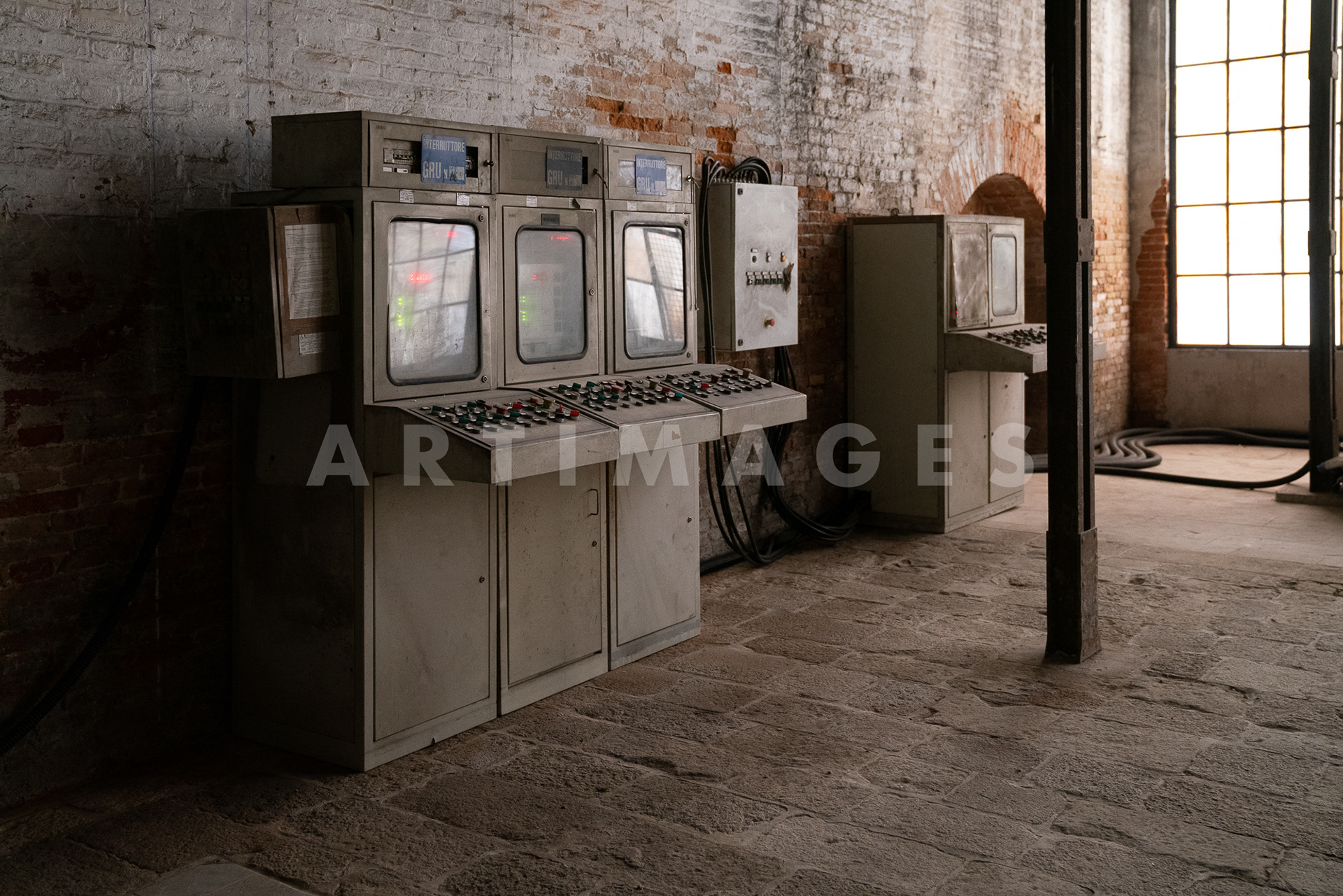 Gian Maria Tosatti, Storia della Notte e Destino delle Comete, Padiglione Italia, a cura di Eugenio Viola