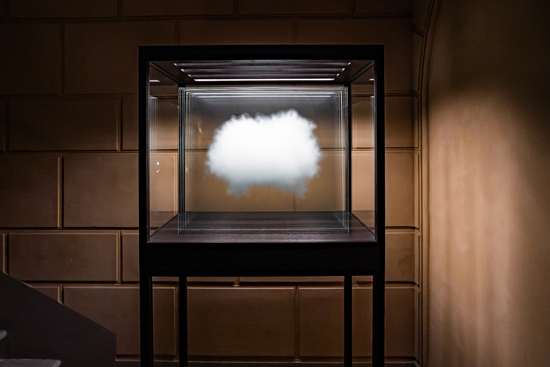 Leandro Erlich, Galleria Continua Roma, exhibition view 'Soprattutto' - photo: Giovanni De Angelis, © 2020