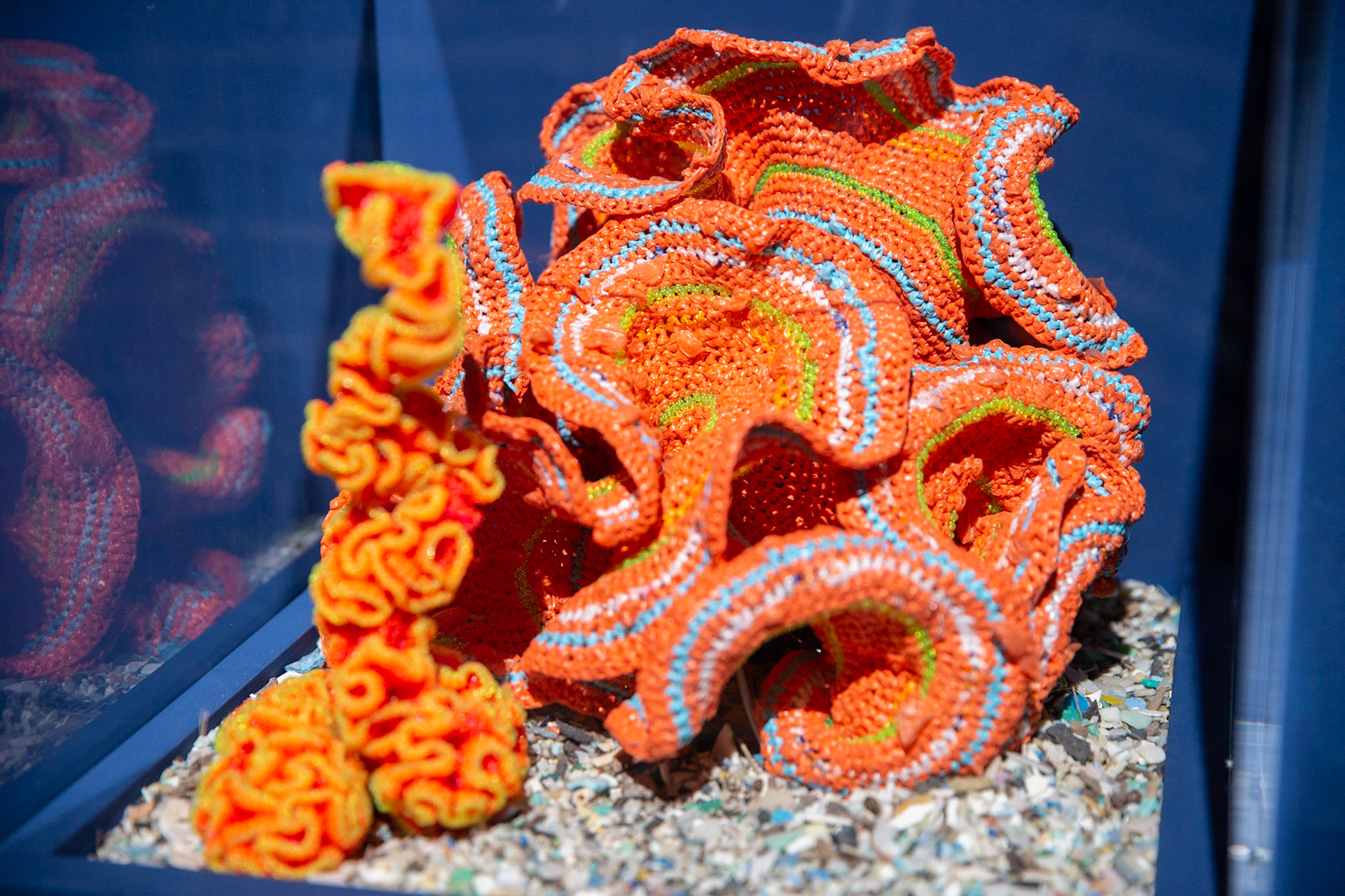 CHRISTINE AND MARGARET WERTHEIM THE HYPERBOLIC CROCHET CORAL REEF. THE FÖHR REEF