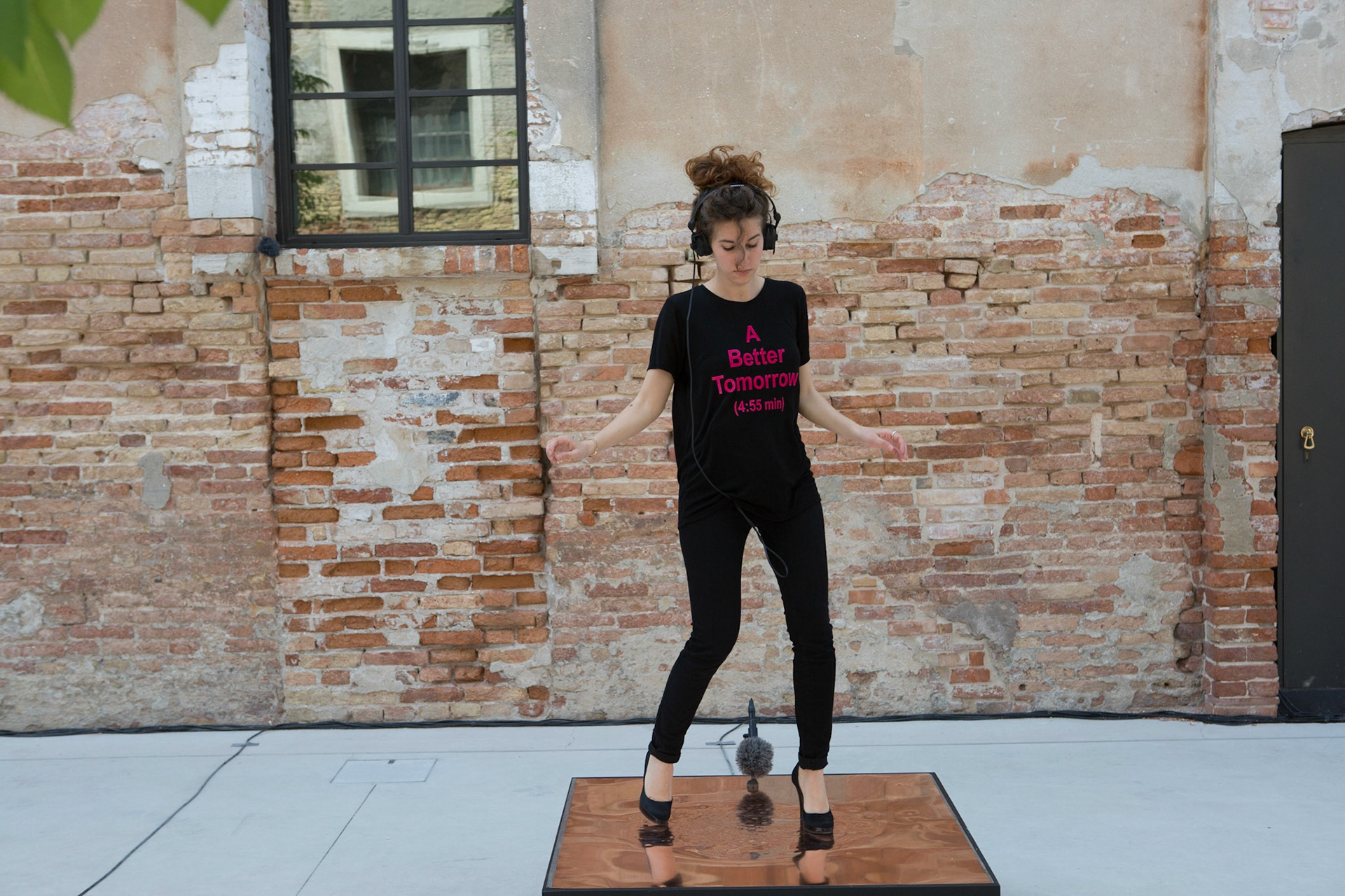 Nevin Aladag performance Raise the Roof