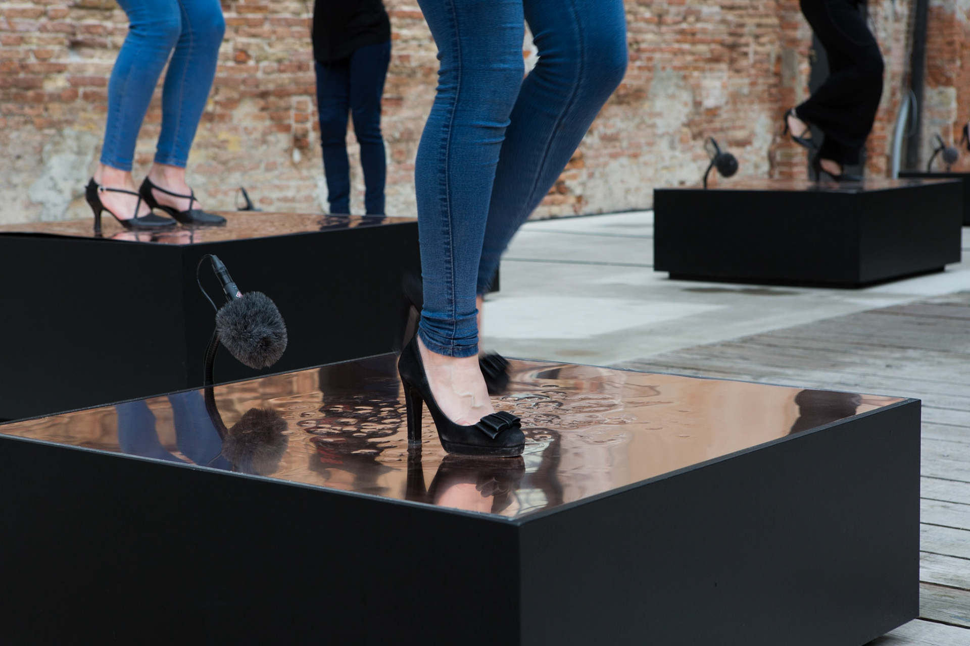 Nevin Aladag performance Raise the Roof